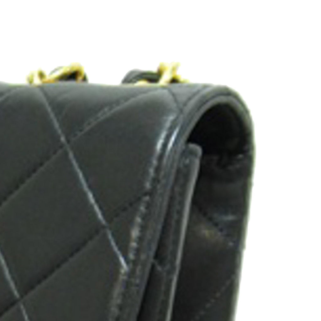 Chanel Jumbo Classic Lambskin Single Flap Bag (SHG-JAOCGr)