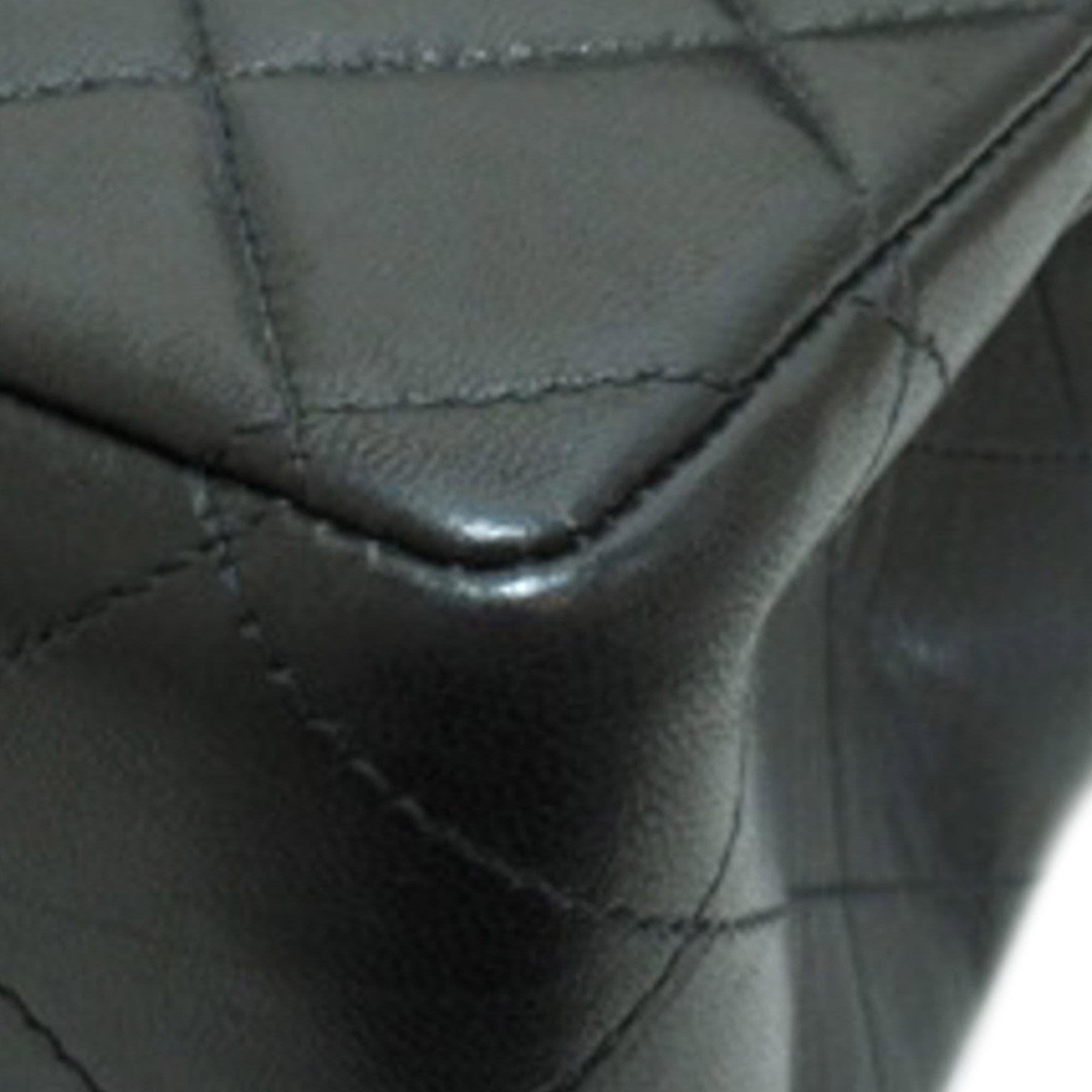 Chanel Jumbo Classic Lambskin Single Flap Bag (SHG-JAOCGr)