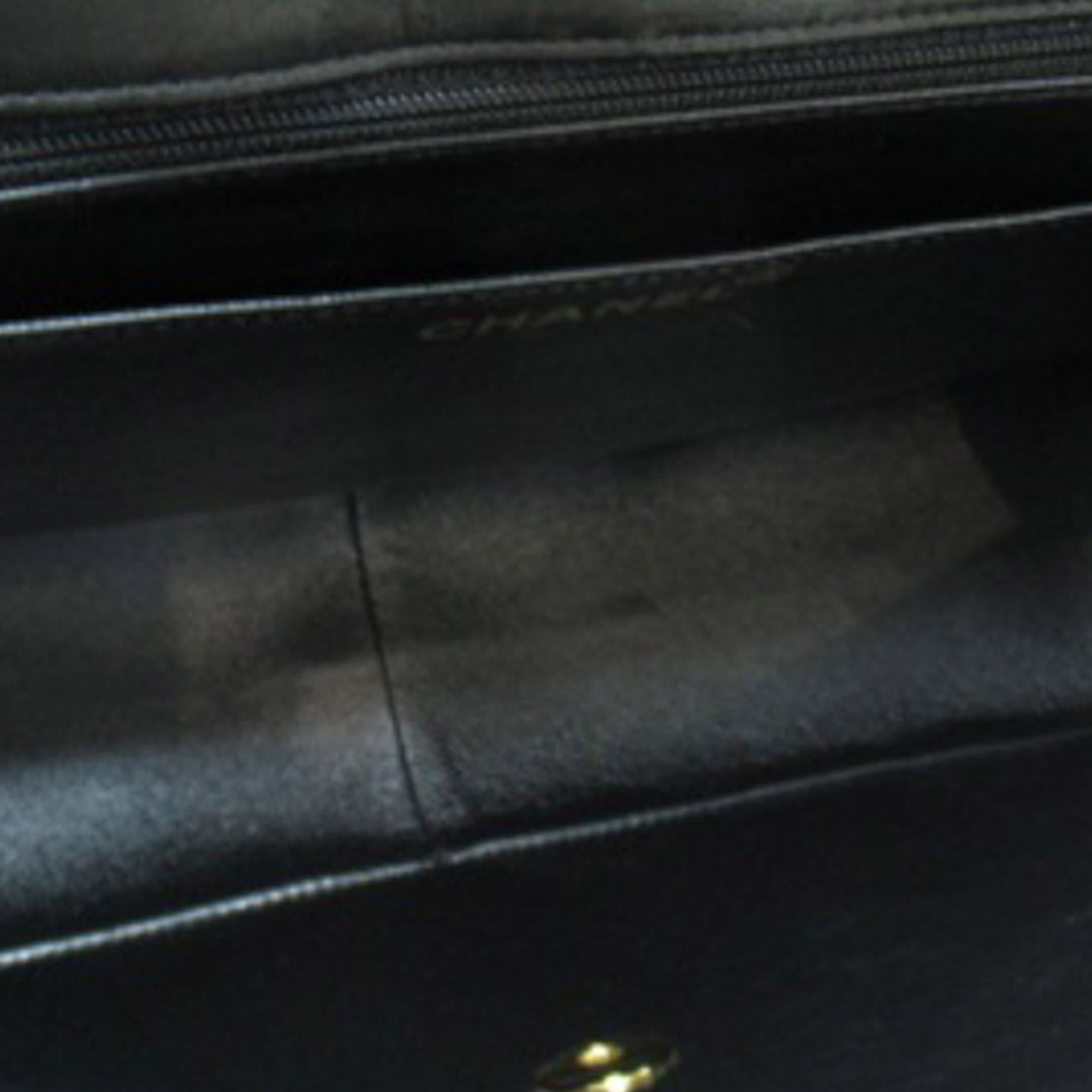 Chanel Jumbo Classic Lambskin Single Flap Bag (SHG-JAOCGr)