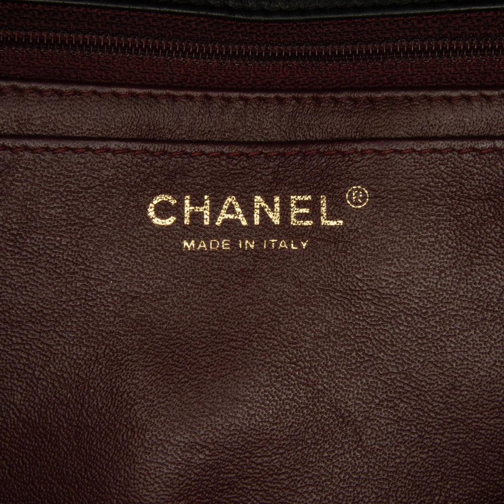 Chanel Jumbo Classic Lambskin Single Flap Bag (SHG-9yqInb)