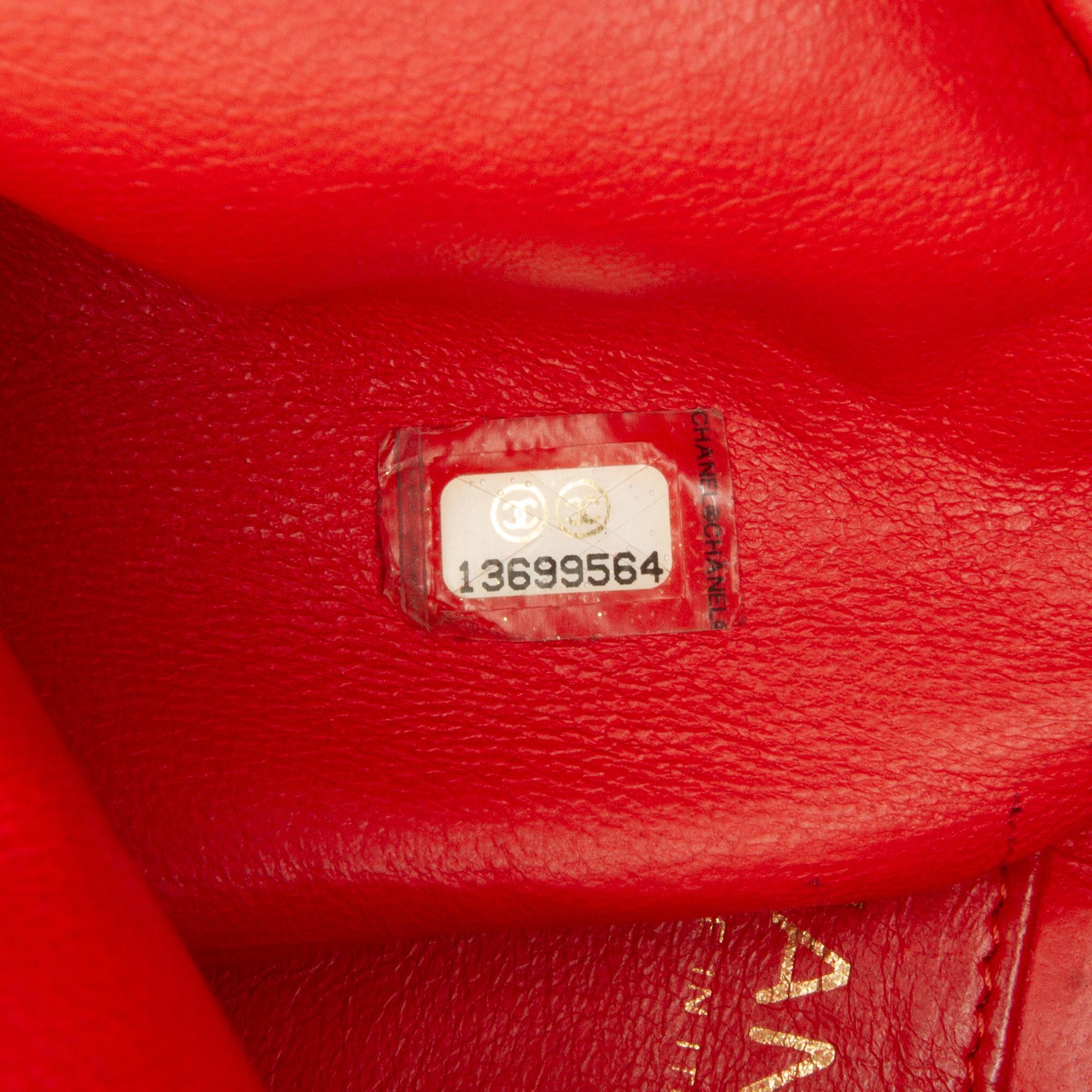 Chanel Jumbo Classic Lambskin Single Flap (SHG-27ChwA)
