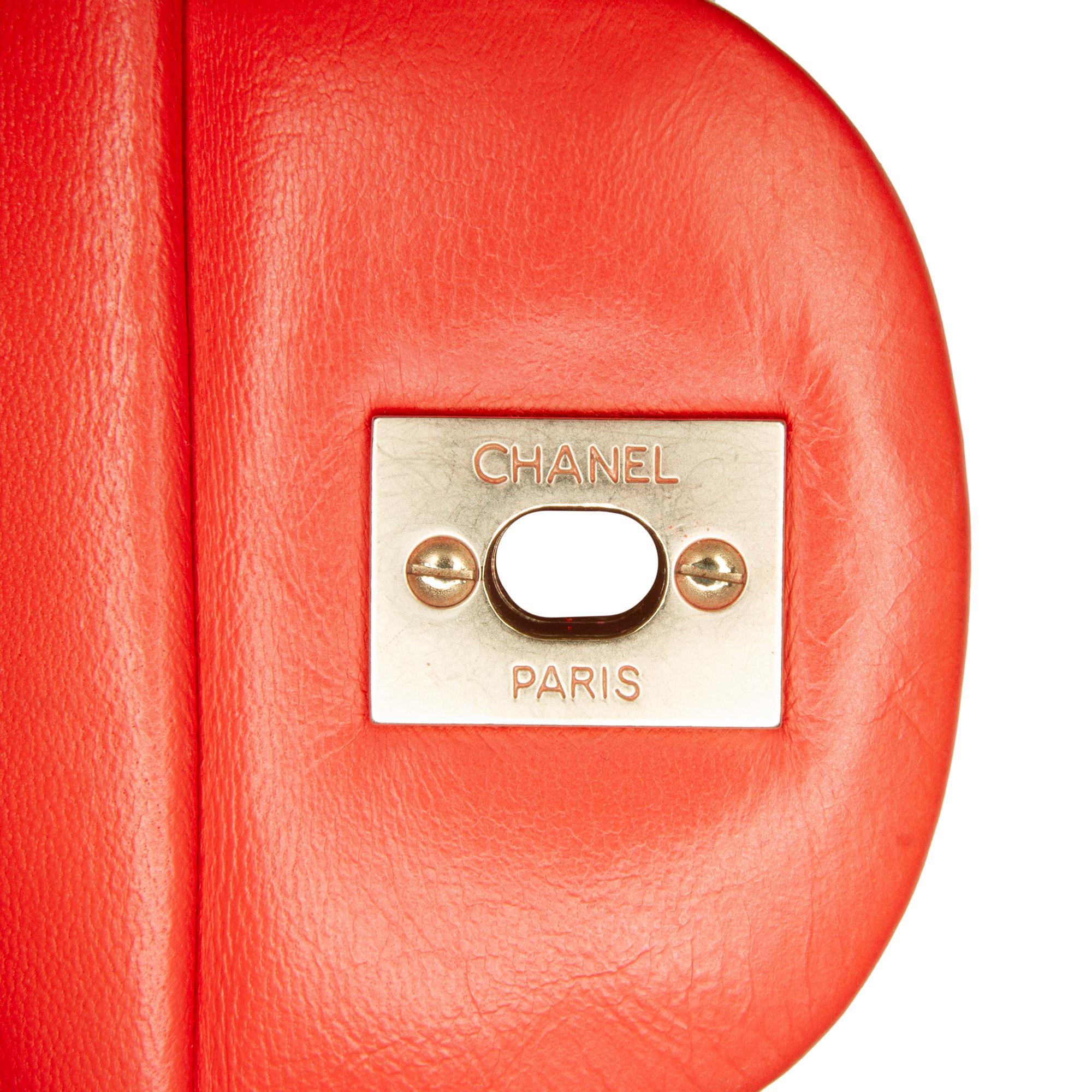 Chanel Jumbo Classic Lambskin Single Flap (SHG-27ChwA)