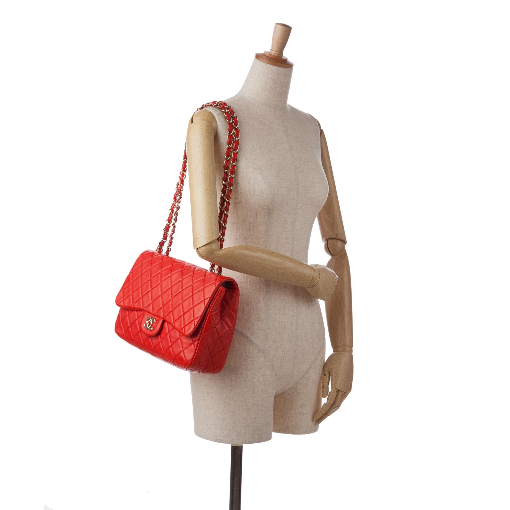 Chanel Jumbo Classic Lambskin Single Flap (SHG-4gCZeR)