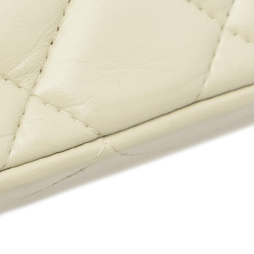 Chanel Jumbo Classic Lambskin Single Flap (SHG-RAwy5g)
