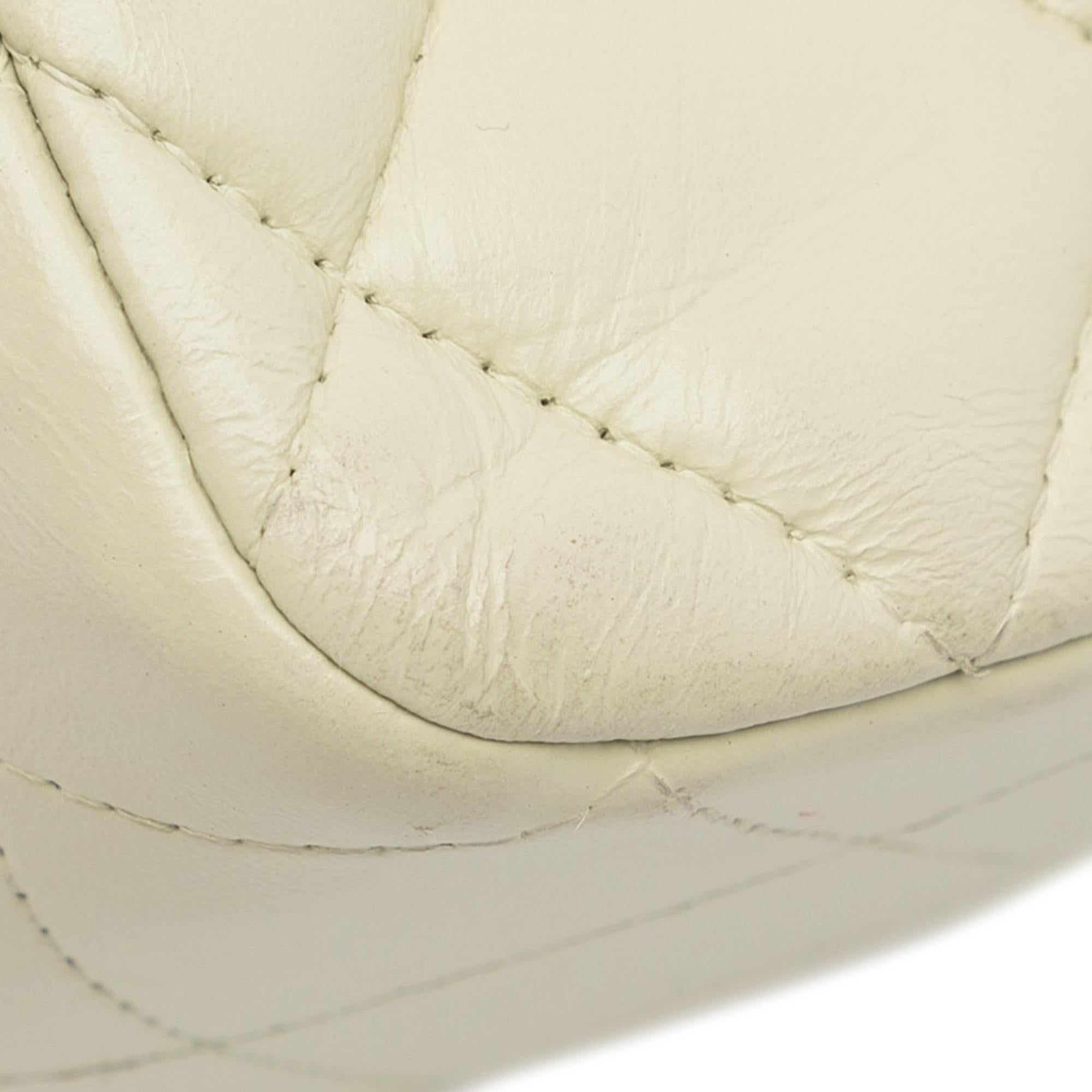 Chanel Jumbo Classic Lambskin Single Flap (SHG-RAwy5g)