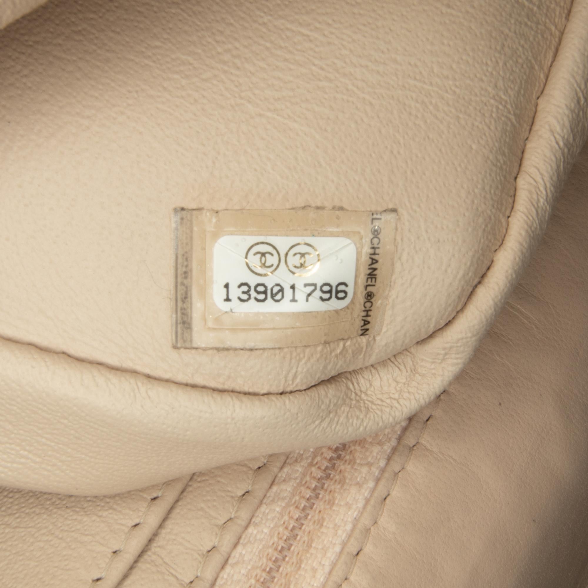 Chanel Jumbo Classic Lambskin Single Flap (SHG-gKWzLM)