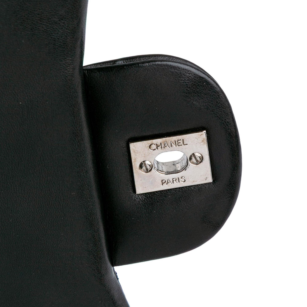 Chanel Jumbo Classic Lambskin Single Flap