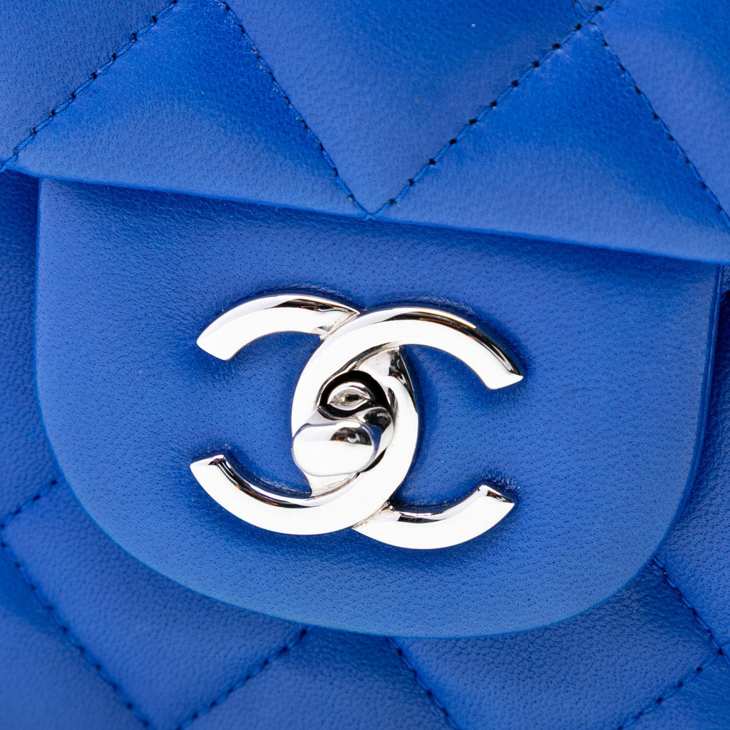 Chanel Jumbo Classic Lambskin Single Flap