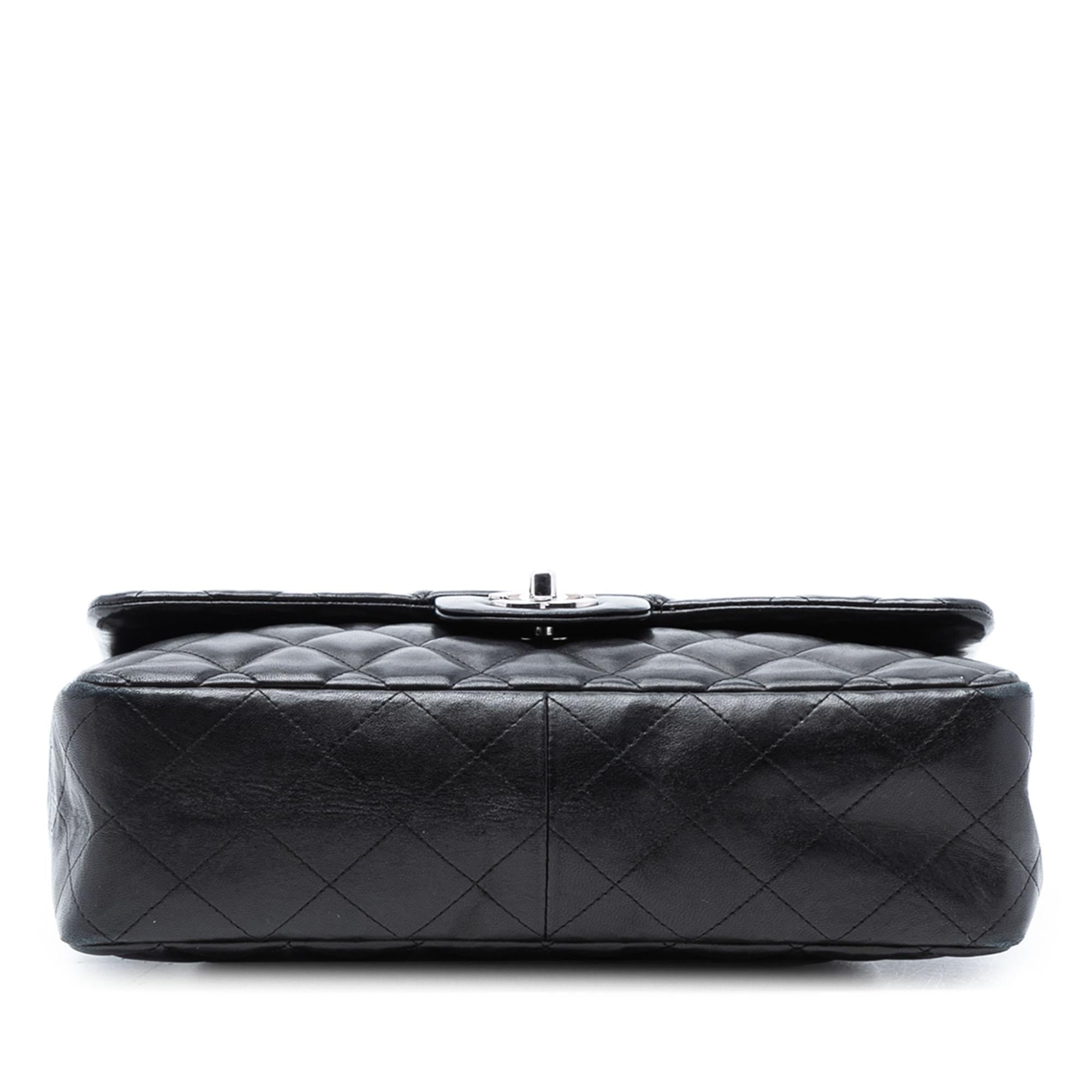 Chanel Jumbo Classic Lambskin Single Flap