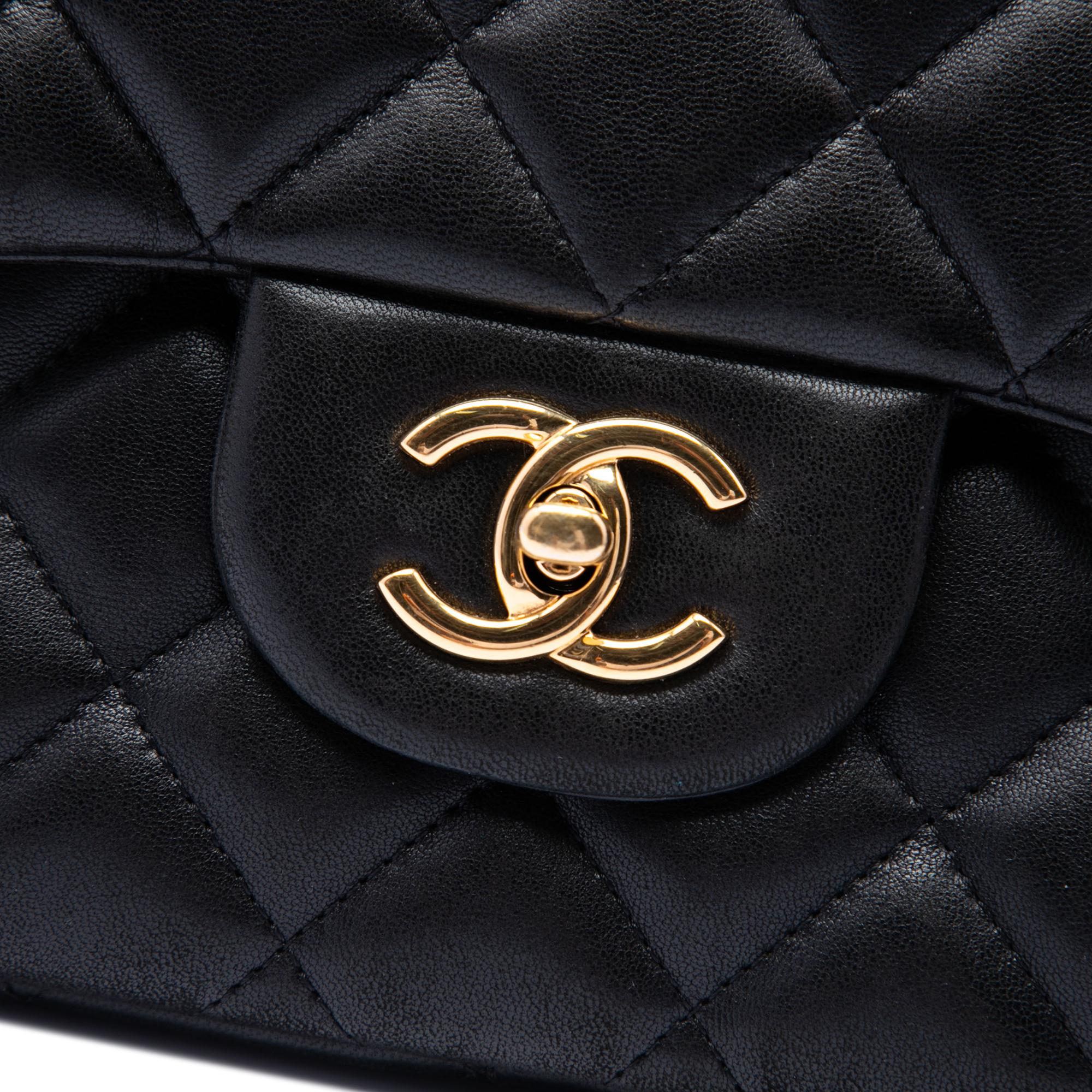Chanel Jumbo Classic Lambskin Single Flap