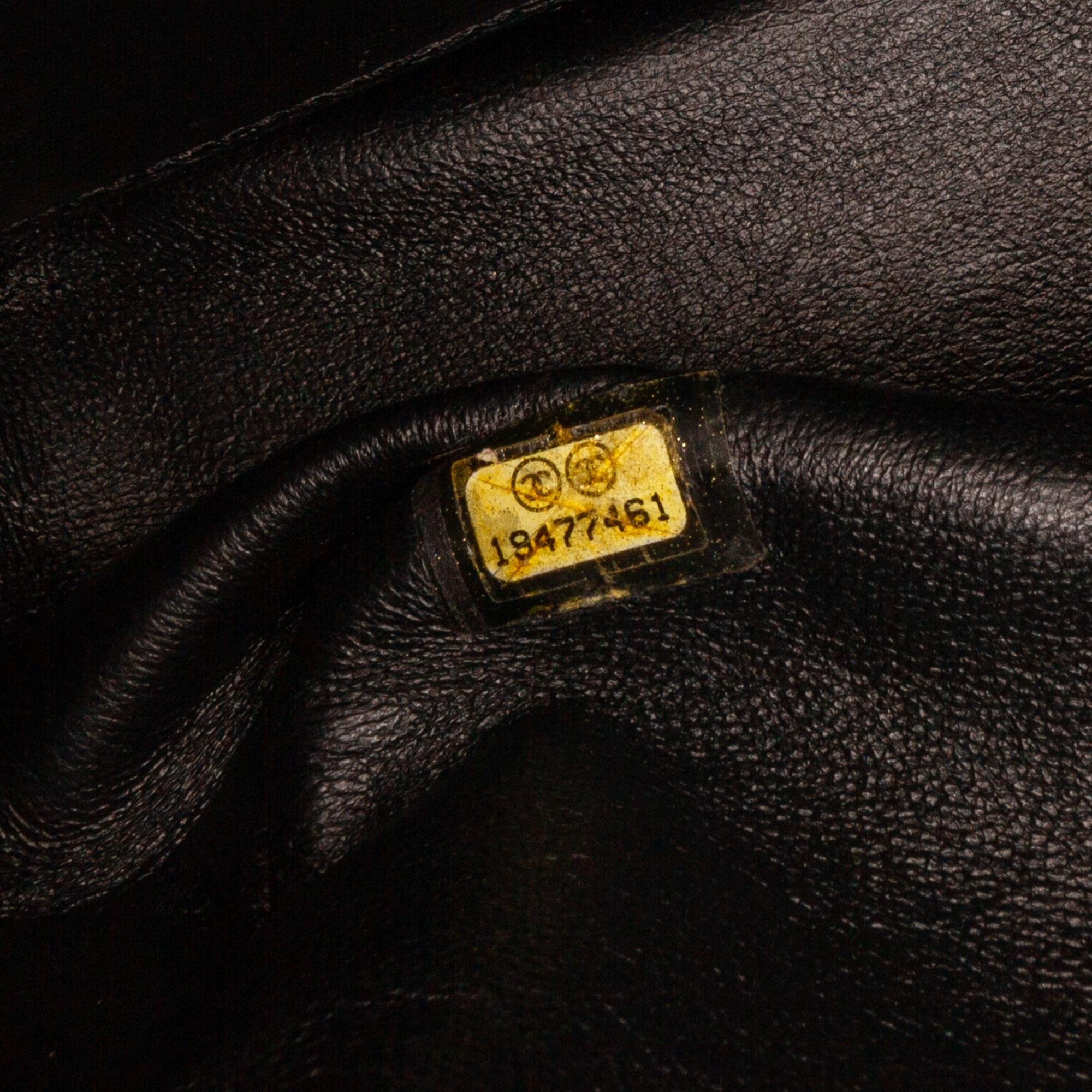 Chanel Jumbo Classic Patent Double Flap (SHG-wi4FA2)