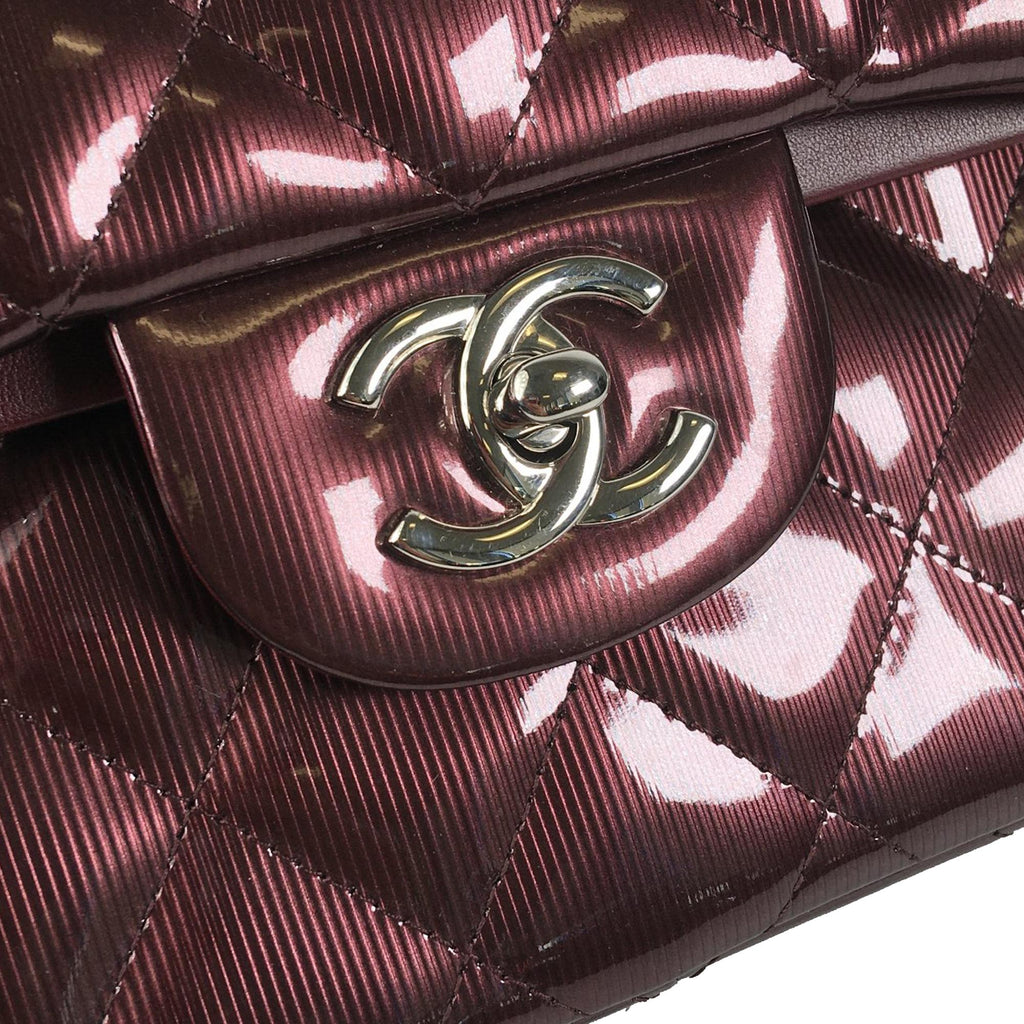 Chanel Jumbo Classic Patent Double Flap (SHG-l8CmEd)