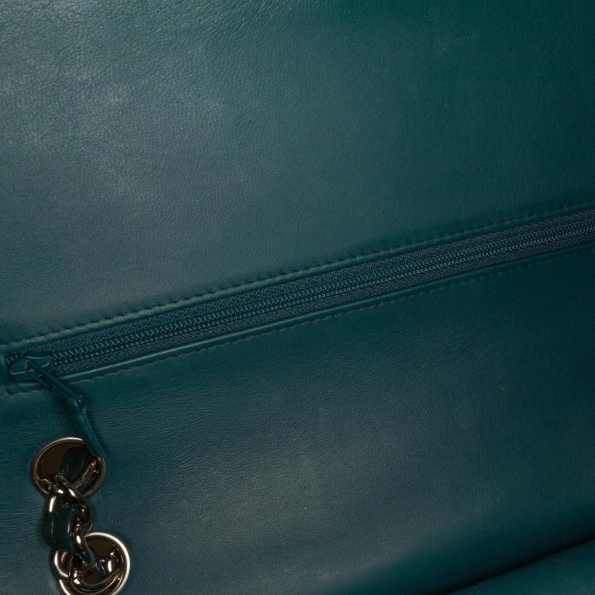 Chanel Jumbo Classic Patent Double Flap (SHG-A8oS33)
