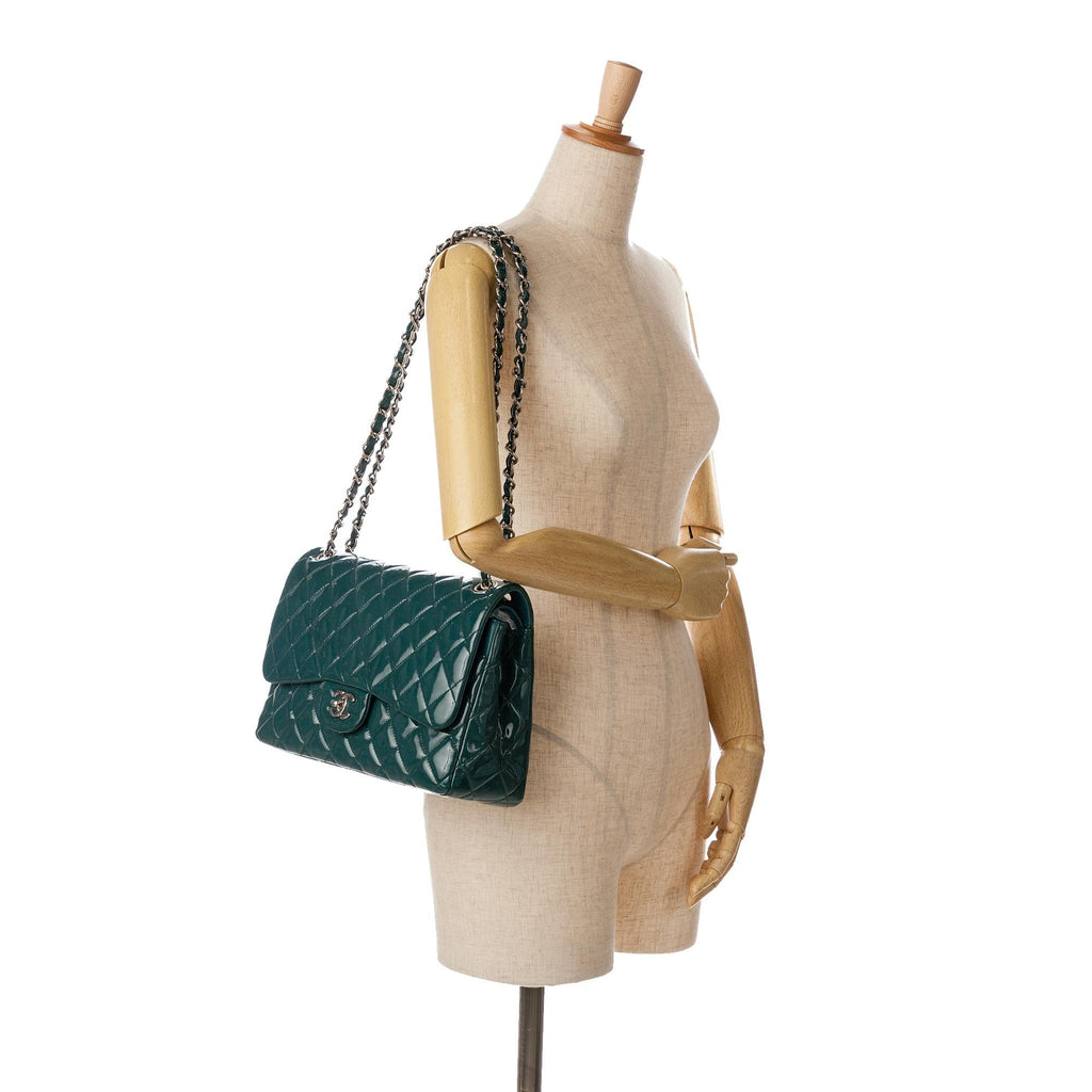Chanel Jumbo Classic Patent Double Flap (SHG-A8oS33)