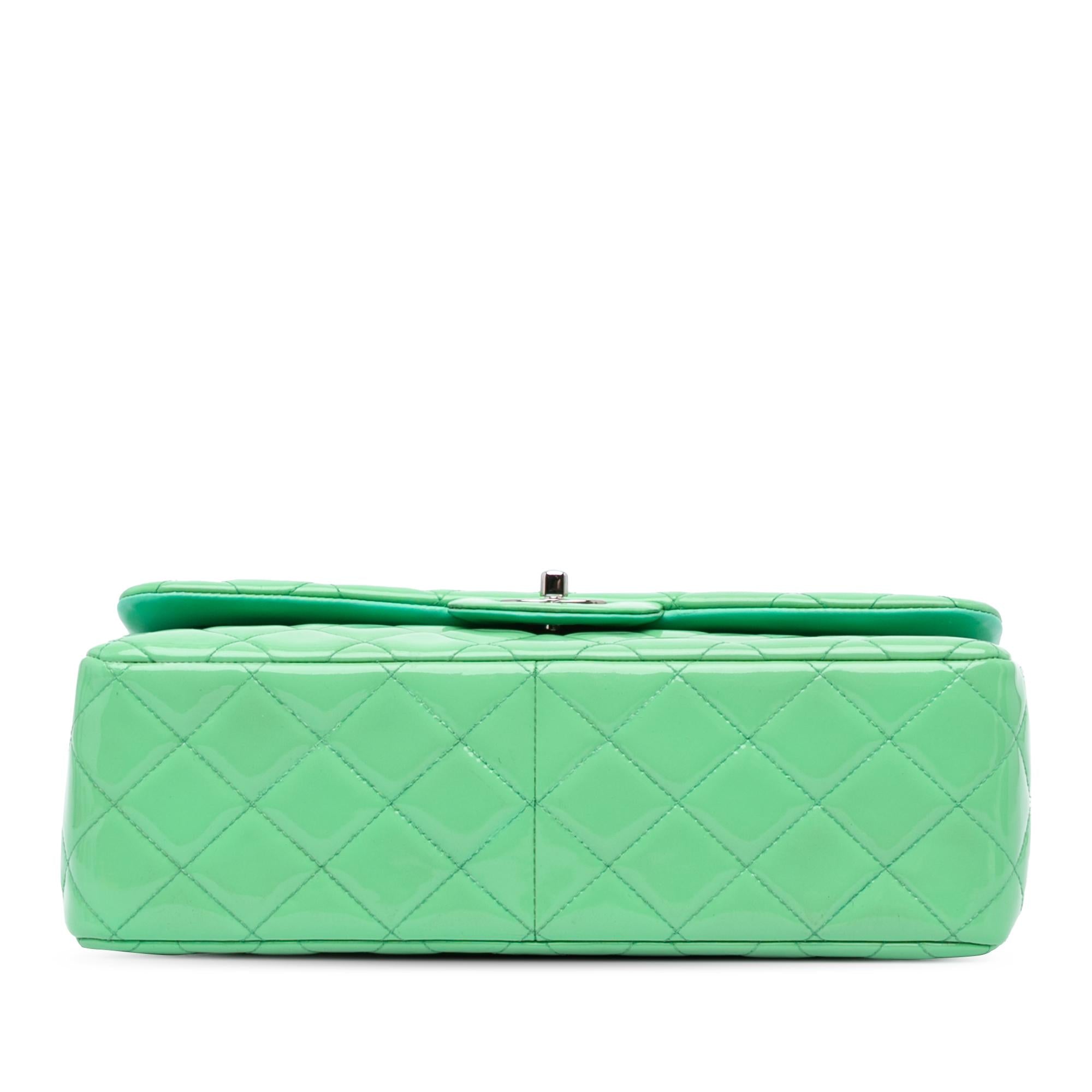 Chanel Jumbo Classic Patent Double Flap (SHG-vCasJx)