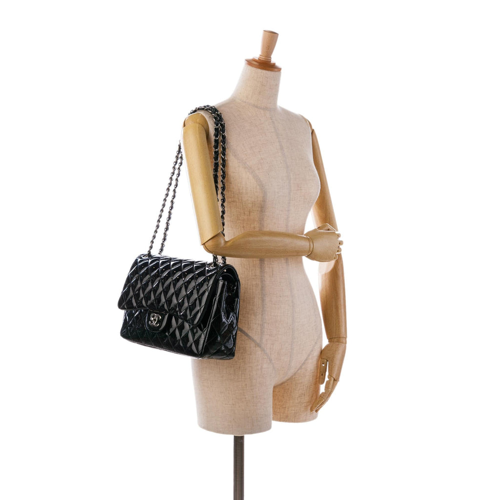 Chanel Jumbo Classic Patent Double Flap (SHG-VxoOgX)