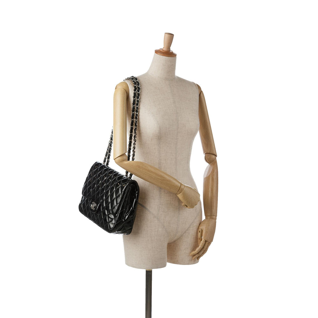 Chanel Jumbo Classic Patent Single Flap Bag (SHG-k7UqYV)