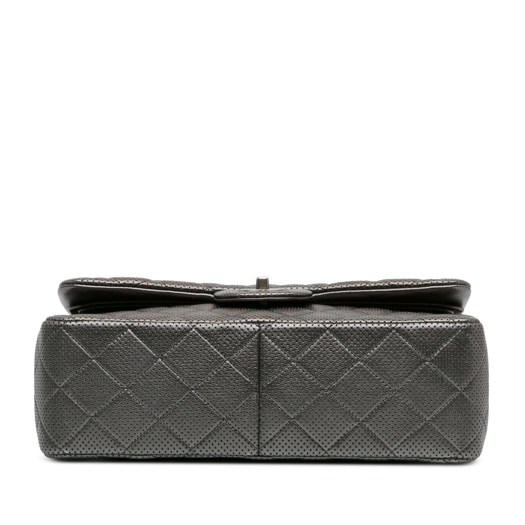 Chanel Jumbo Classic Perforated Lambskin Double Flap (SHG-YJkM4S)