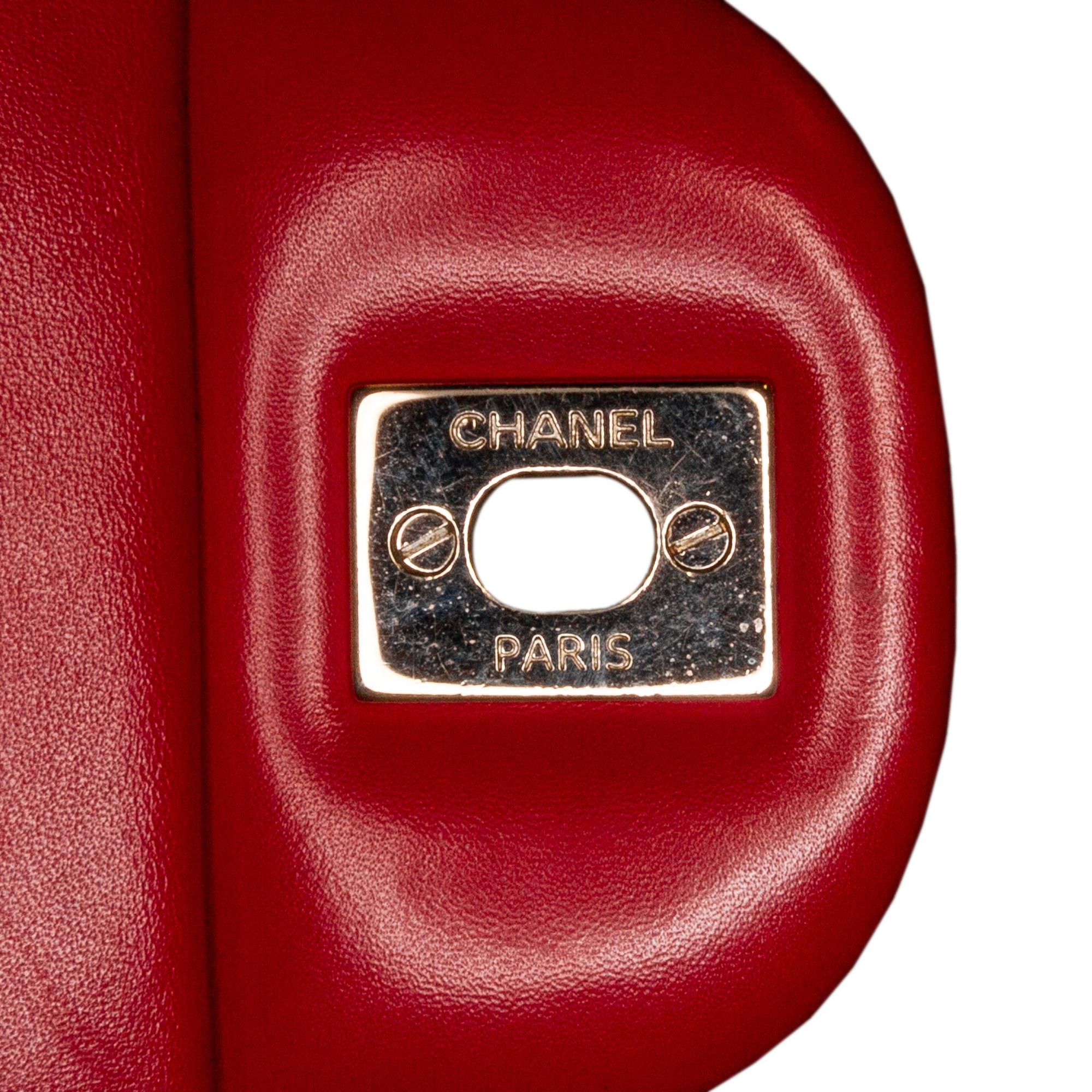 Chanel Jumbo Classic Perforated Lambskin Single Flap (SHG-nXRiI3)