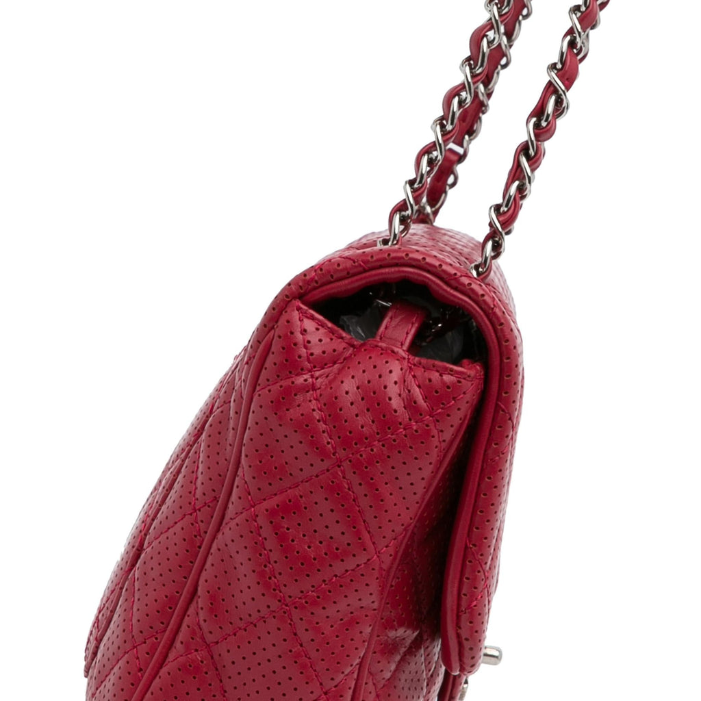 Chanel Jumbo Classic Perforated Lambskin Single Flap (SHG-nXRiI3)