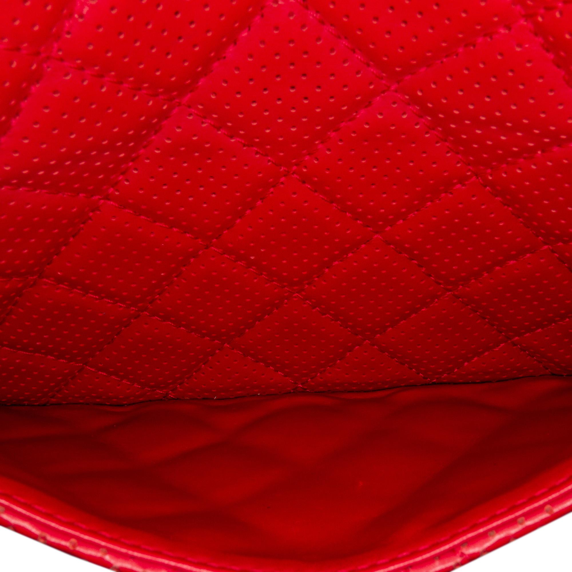 Chanel Jumbo Classic Perforated Lambskin Single Flap (SHG-nXRiI3)