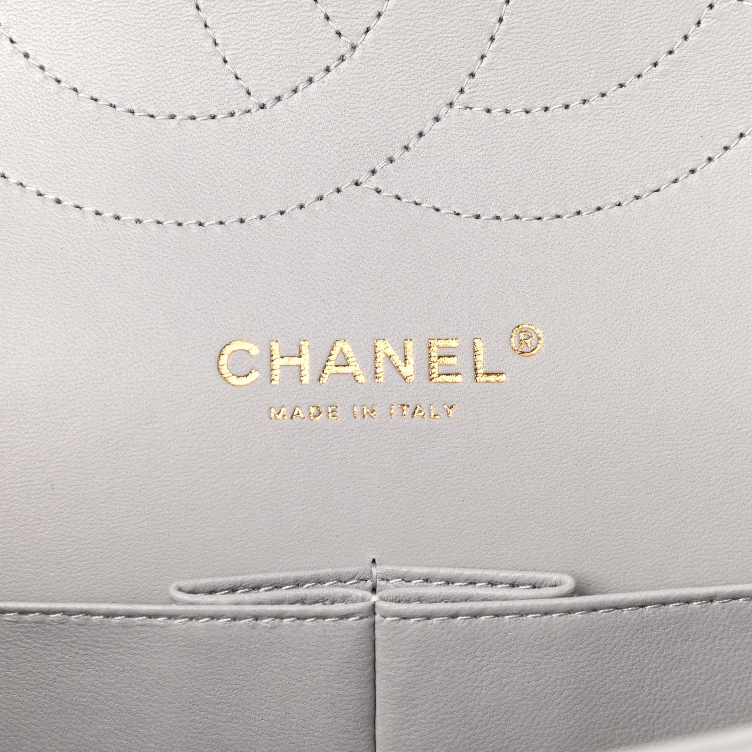 CHANEL CLASSIC  QUILTED CAVIAR JUMBO DOUBLE FLAP BAG