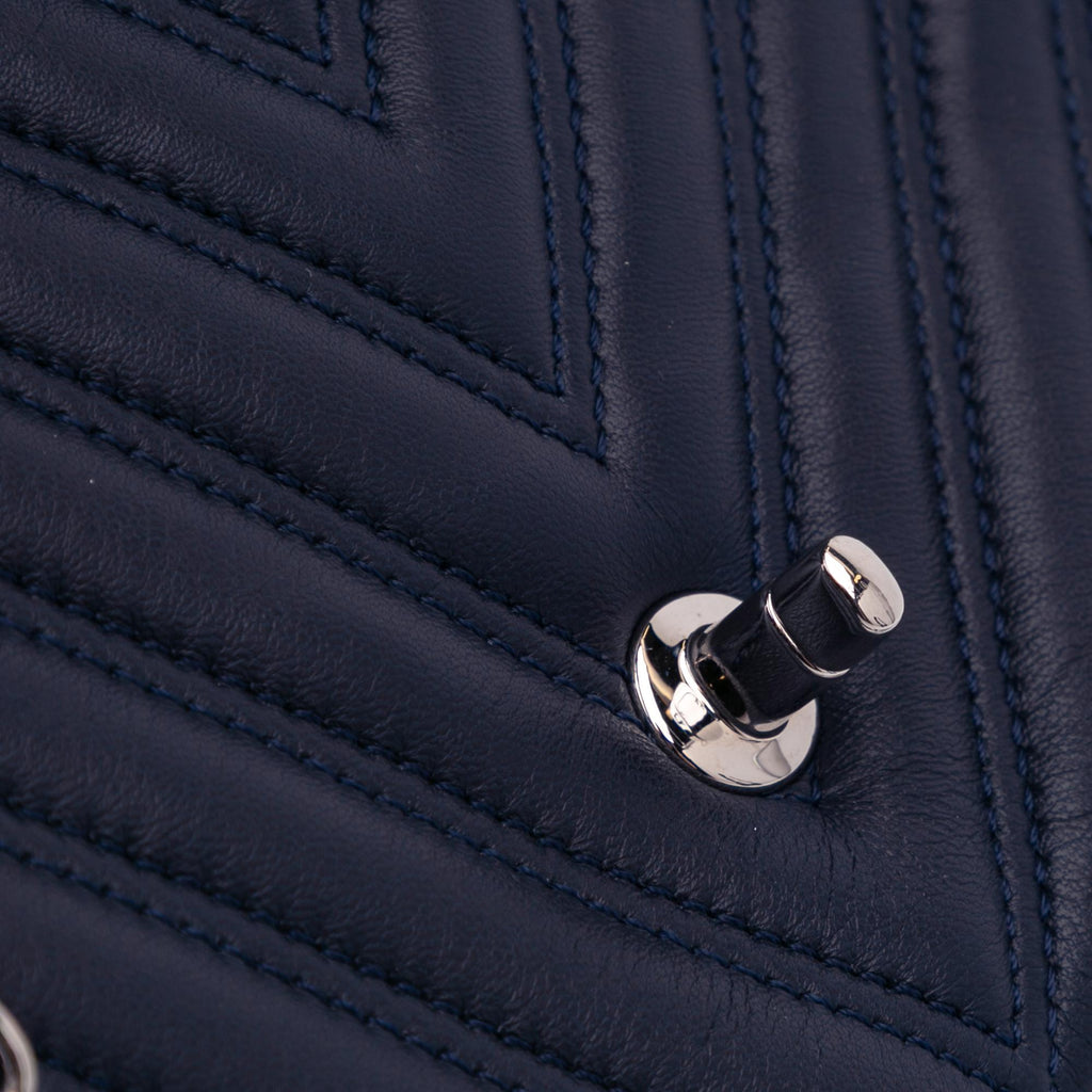 Chanel Jumbo Double Stitch Chevron Lambskin Single Flap