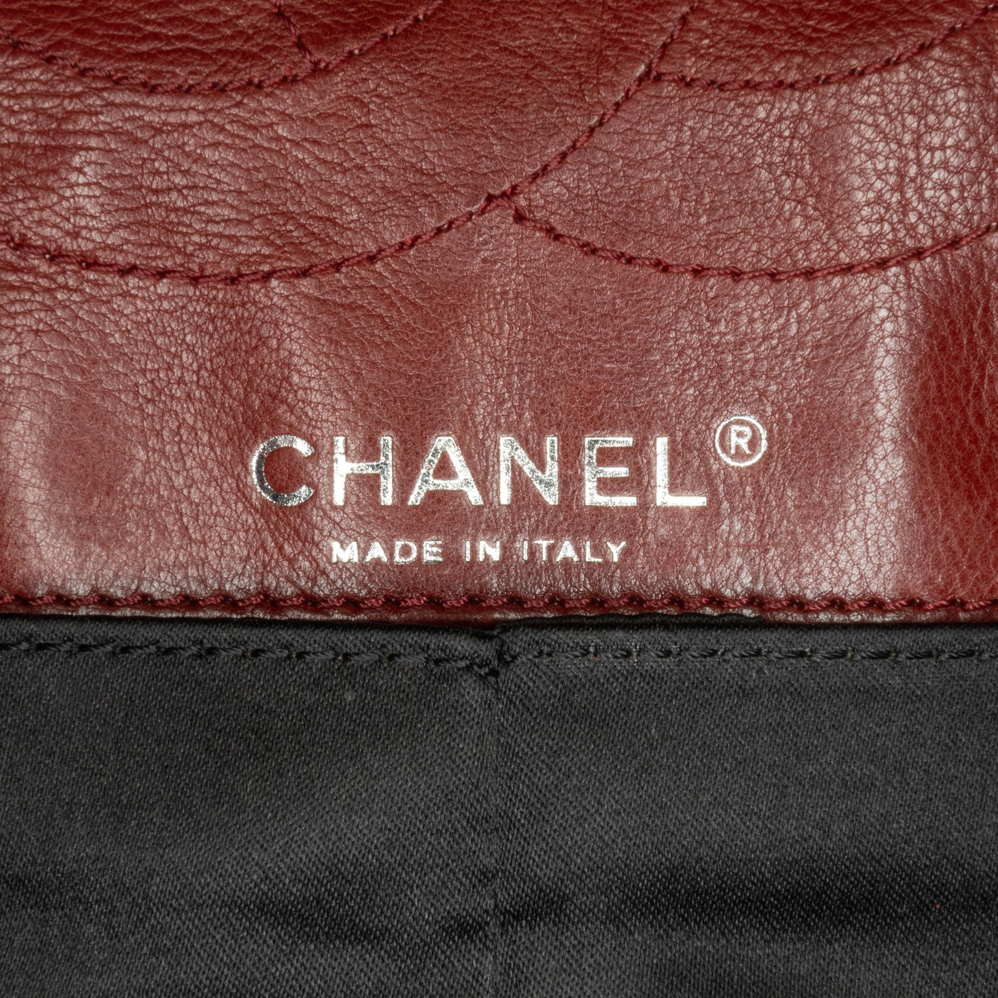 Chanel Jumbo Embossed Calfskin Lucky Symbols Flap (SHG-4r6aGP)