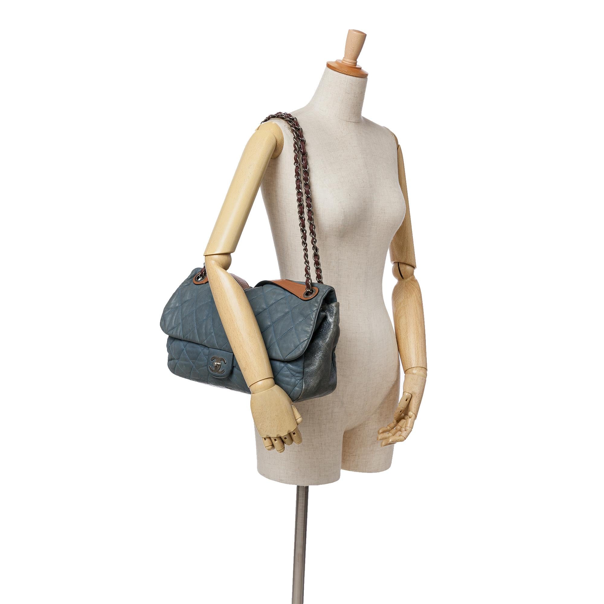 Chanel Jumbo Iridescent Calfskin In The Mix Flap