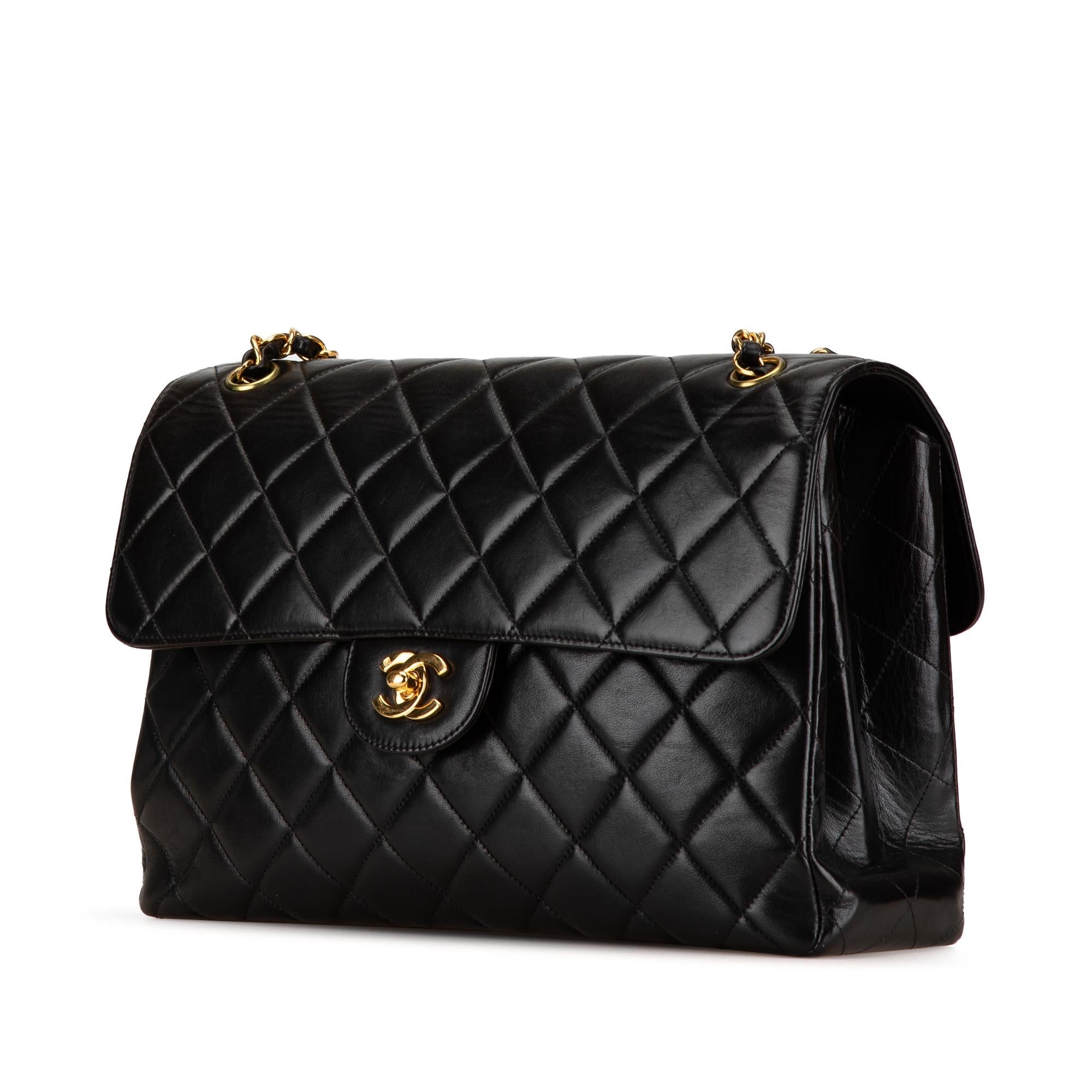 Chanel Jumbo Lambskin Double Sided Flap (SHG-DFQlNW)