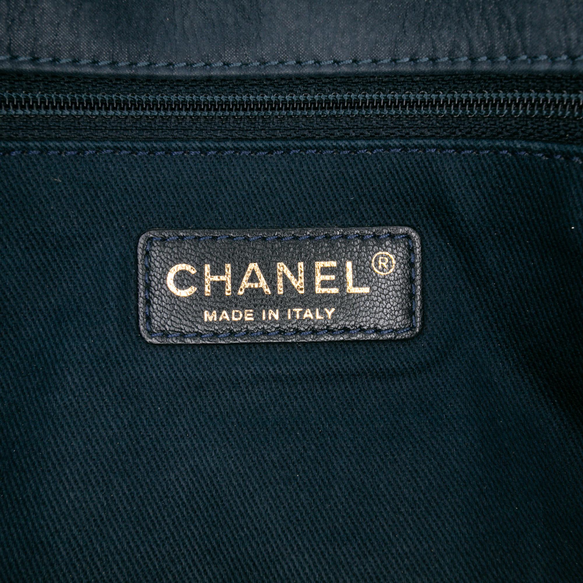 Chanel Jumbo Quilted Calfskin Triple Stitched Flap