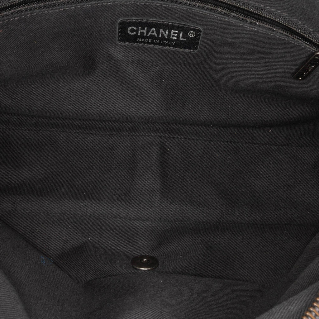 Chanel Jumbo Quilted Caviar Easy Flap