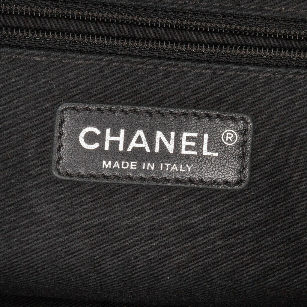Chanel Jumbo Quilted Caviar Easy Flap