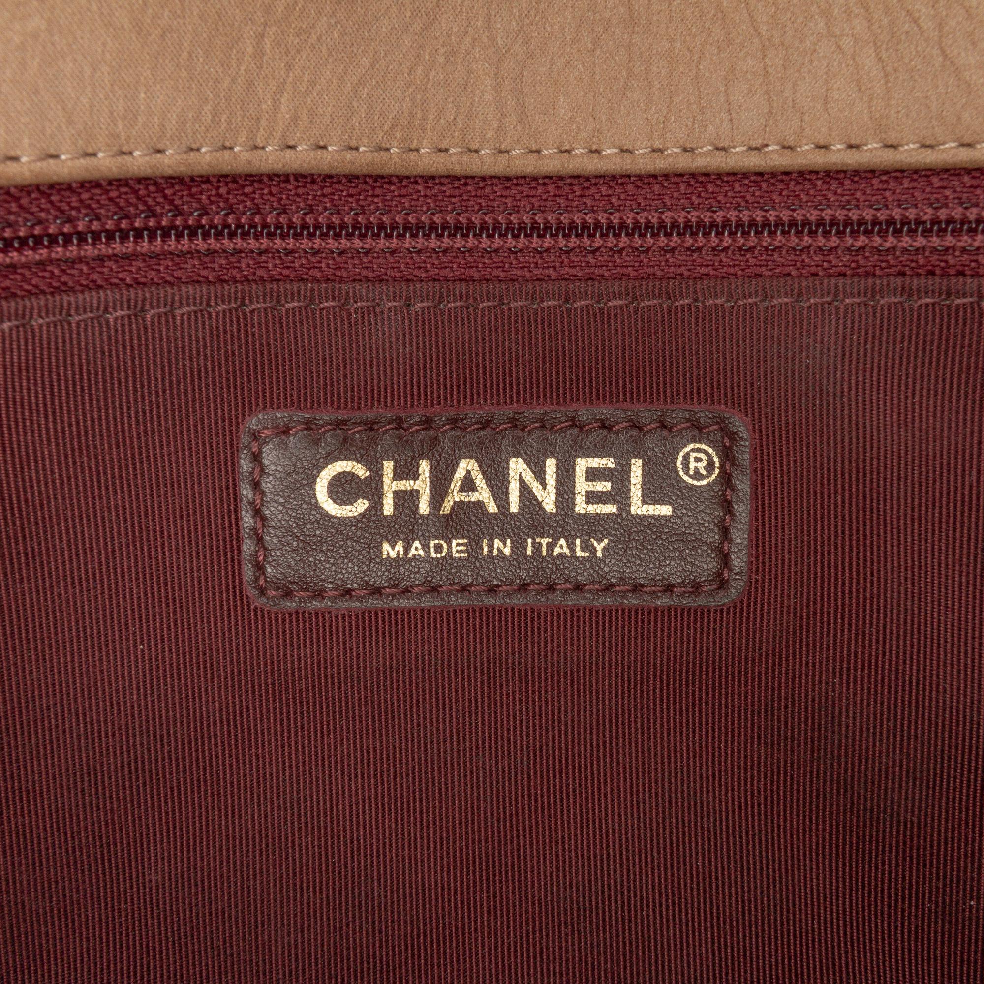 Chanel Jumbo Quilted Iridescent Calfskin Happy Stitch Flap