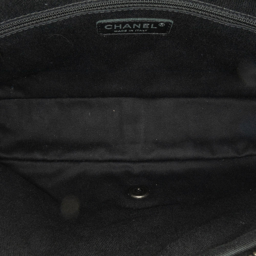 Chanel Jumbo Quilted Iridescent Caviar Easy Flap