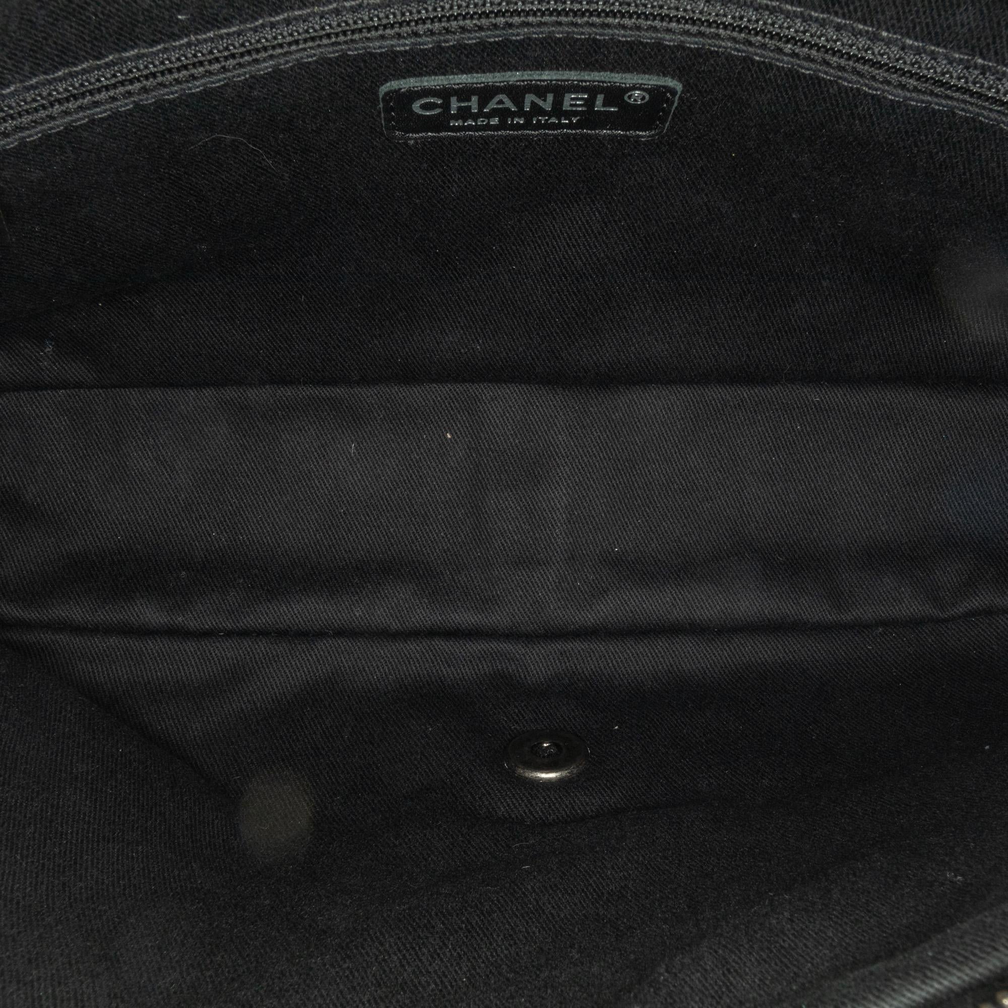 Chanel Jumbo Quilted Iridescent Caviar Easy Flap