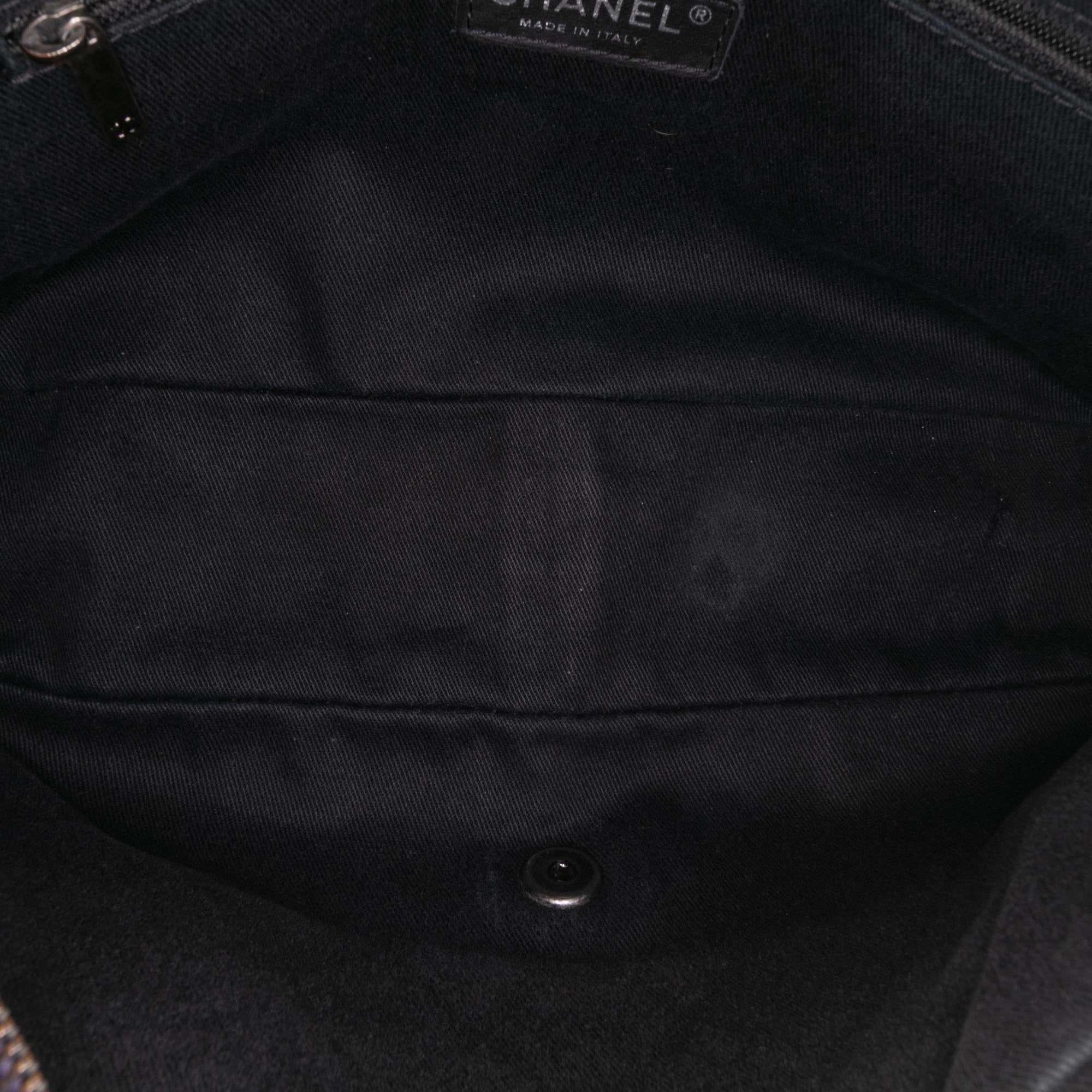 Chanel Jumbo Quilted Iridescent Caviar Easy Flap