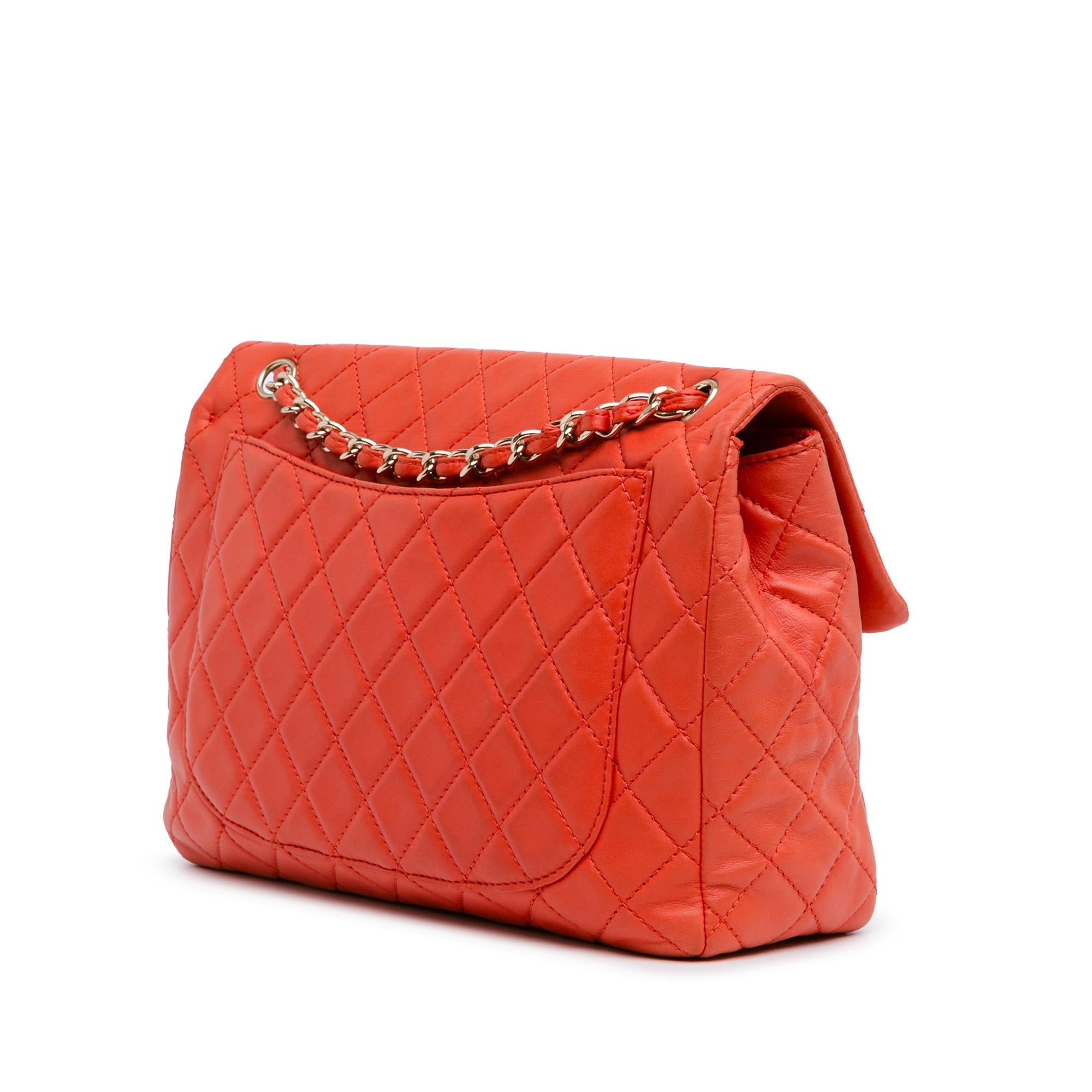 Chanel Jumbo XL Classic Lambskin Single Flap (SHG-O9KJDu)
