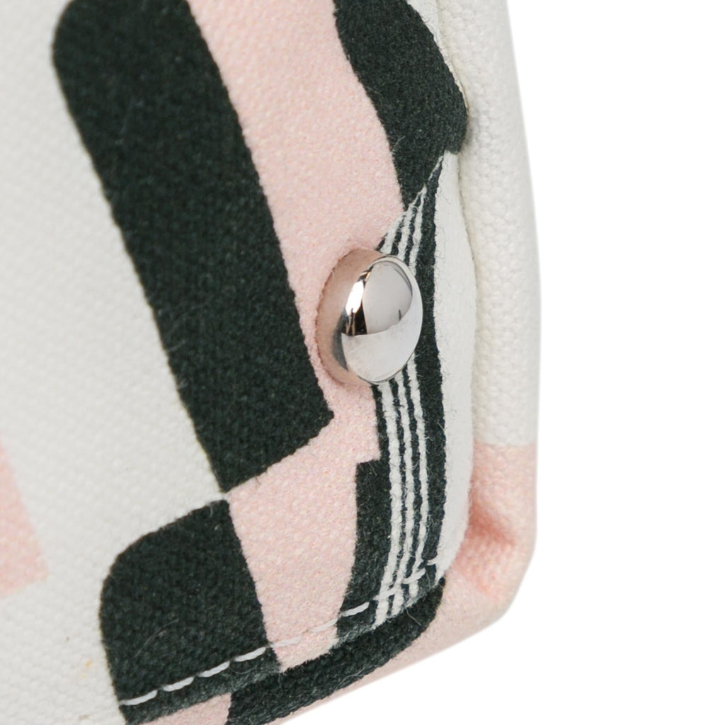 Chanel La Pausa Bay Shopping Tote (SHG-tn2HR3)