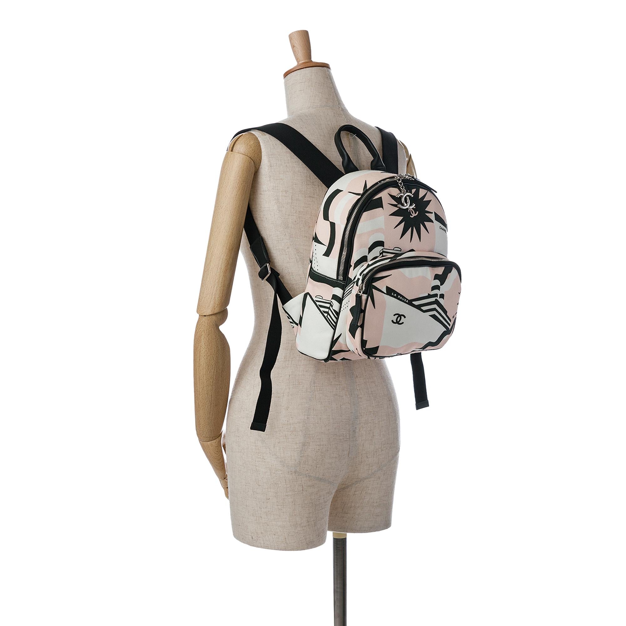 Chanel La Pausa Canvas Backpack (SHG-AtjvN7)