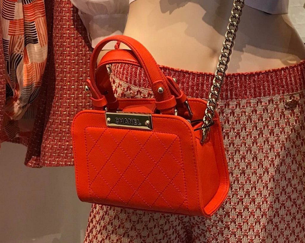 CHANEL Label Click Shopping Tote Quilted Calfskin Mini