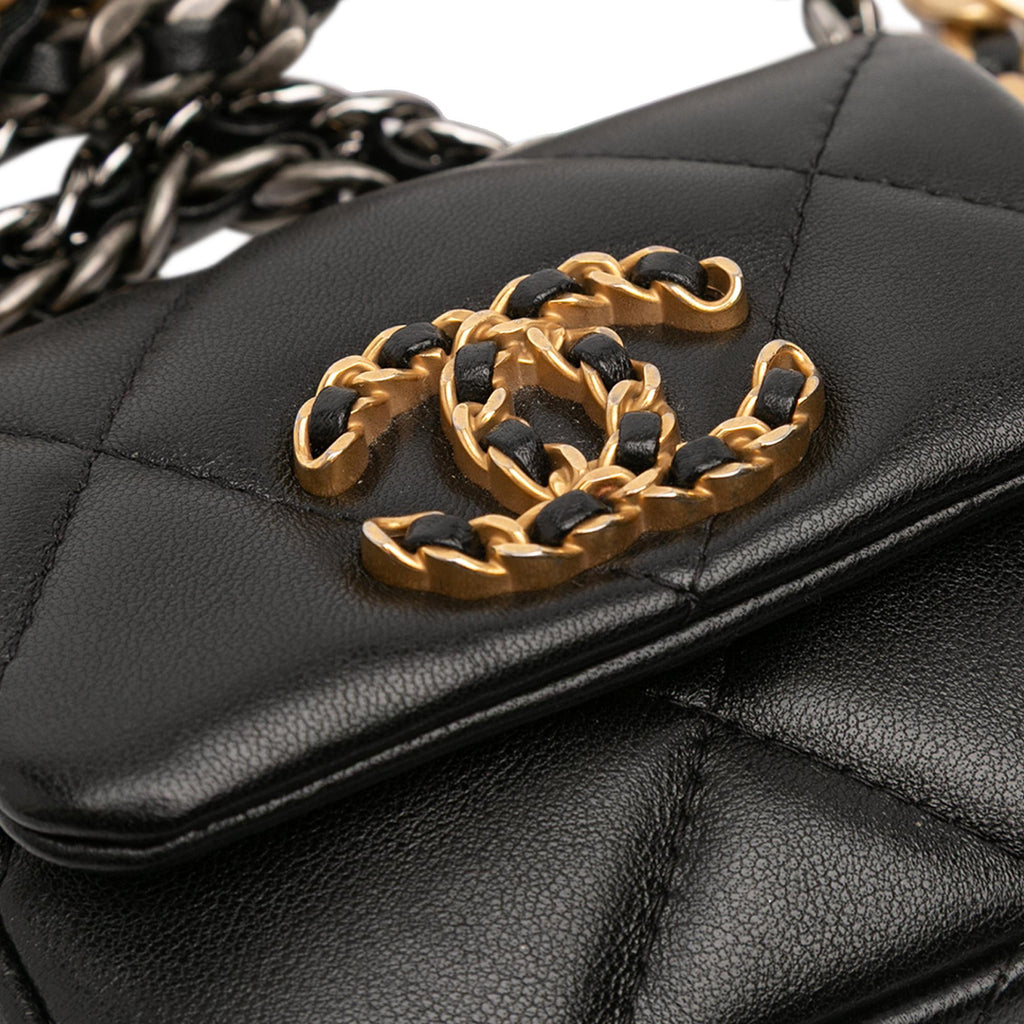Chanel Lambskin 19 Flap Coin Purse With Chain