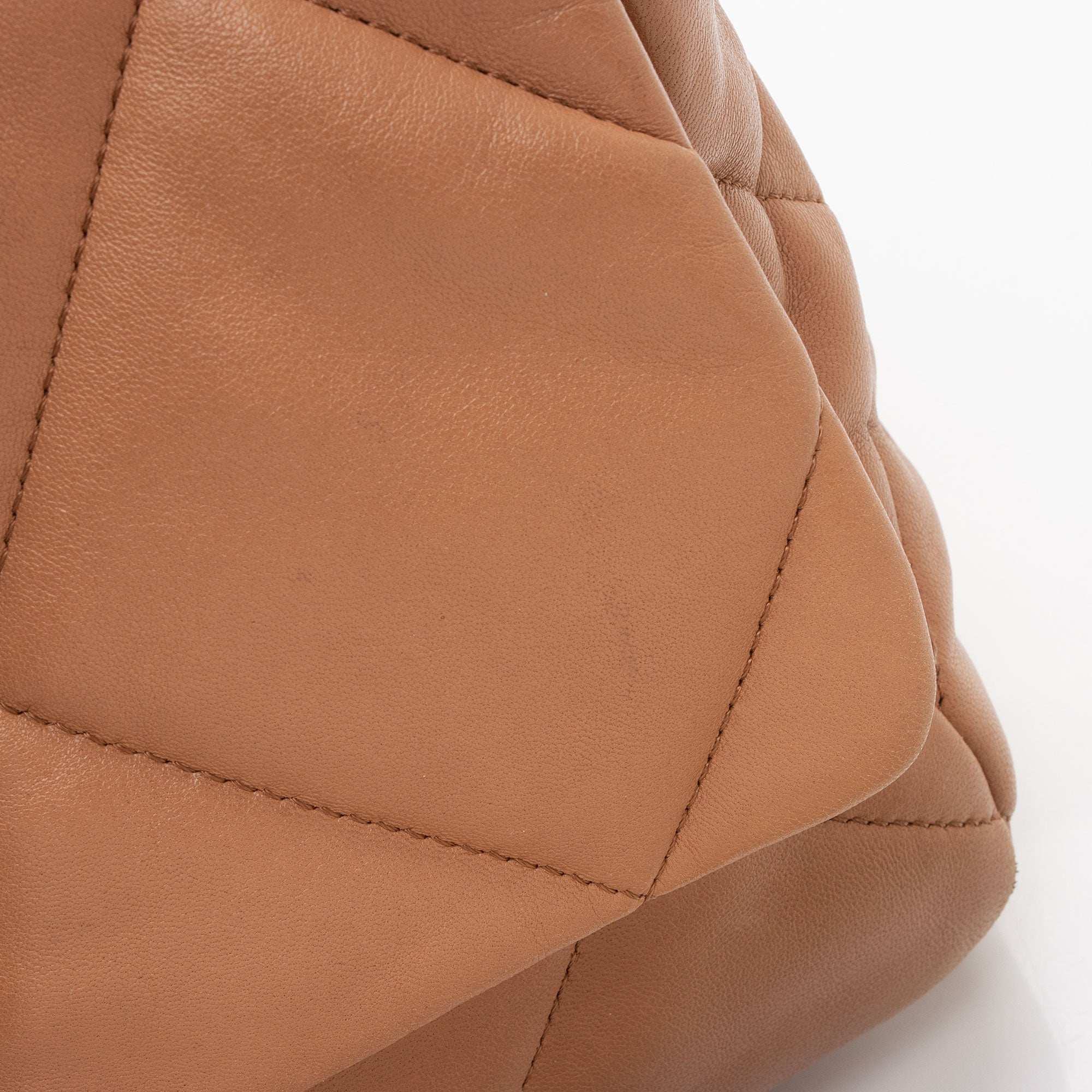Chanel Lambskin 19 Large Flap Shoulder Bag (SHF-4BZeZZ)