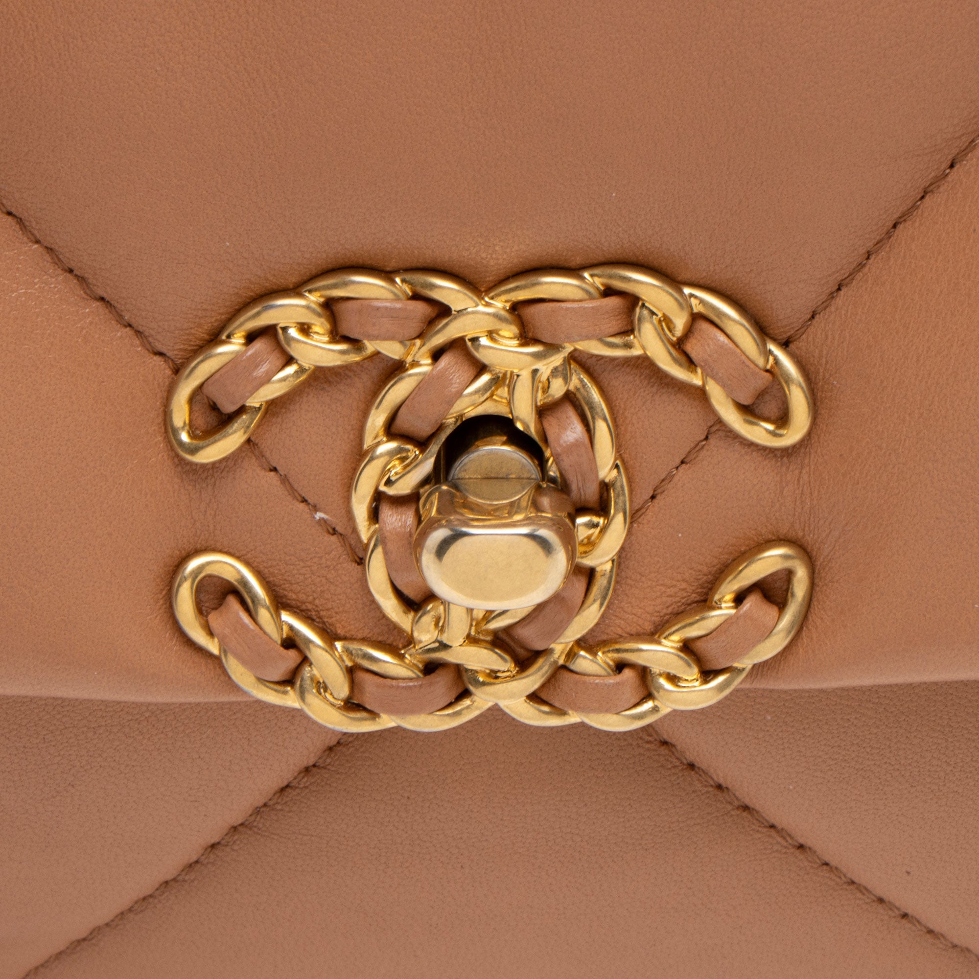 Chanel Lambskin 19 Large Flap Shoulder Bag (SHF-fY8hAg)