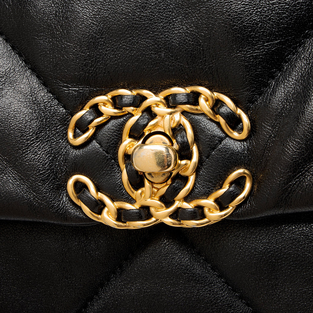Chanel Lambskin 19 Maxi Flap Shoulder Bag (SHF-uWRj8f)