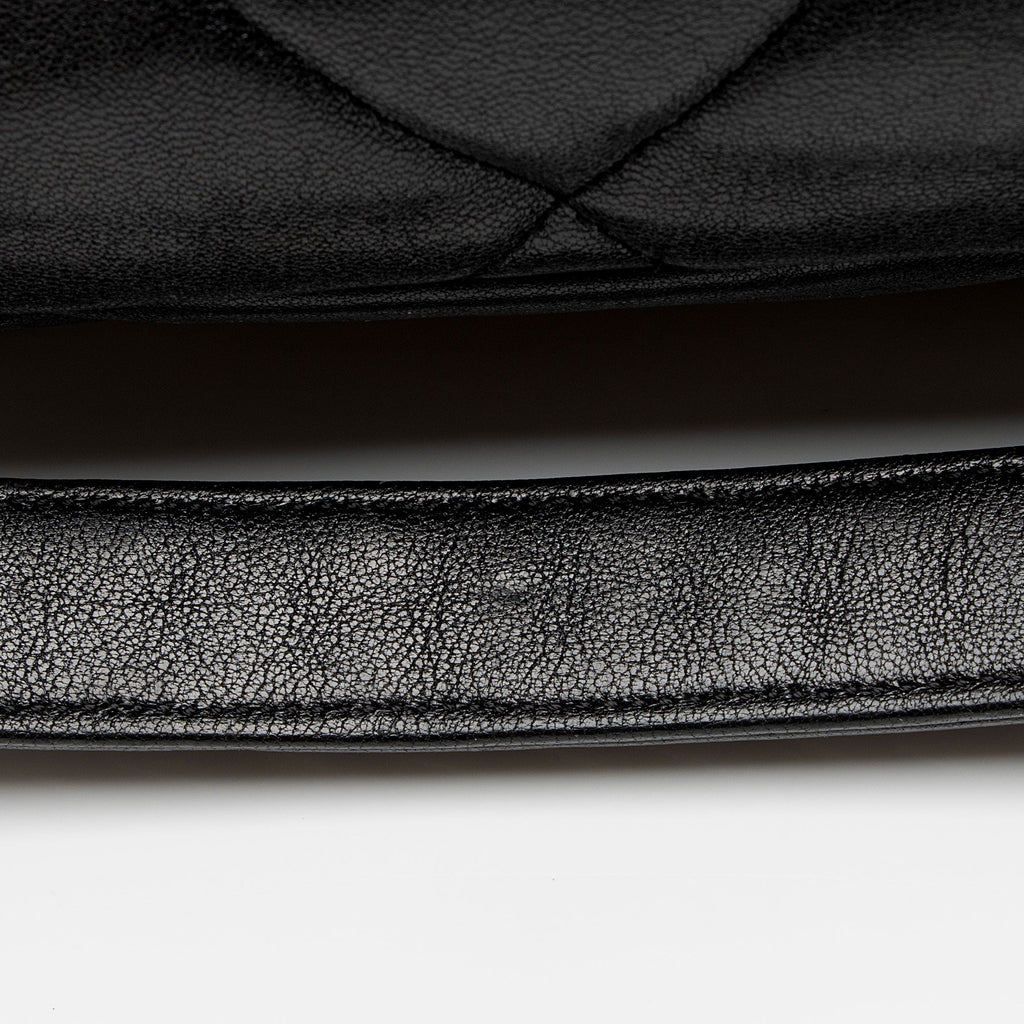 Chanel Lambskin 19 Maxi Flap Shoulder Bag (SHF-uWRj8f)