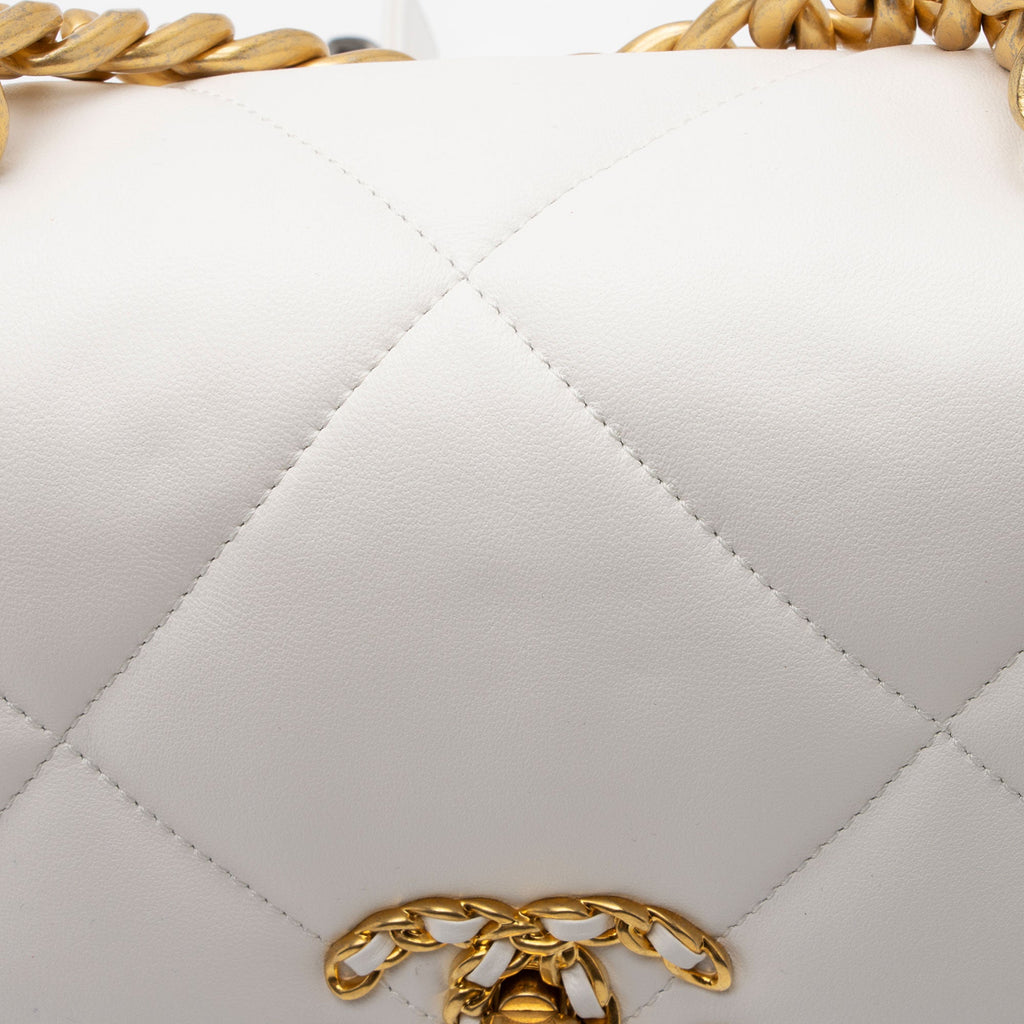 Chanel Lambskin 19 Medium Flap Shoulder Bag (SHF-mCNqcK)
