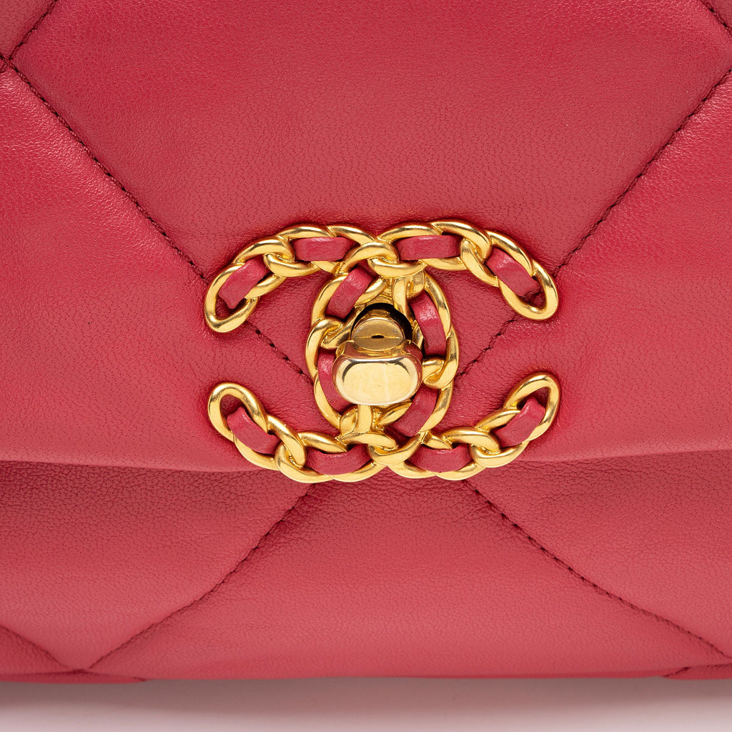 Chanel Lambskin 19 Medium Flap Shoulder Bag (SHF-eBjmry)