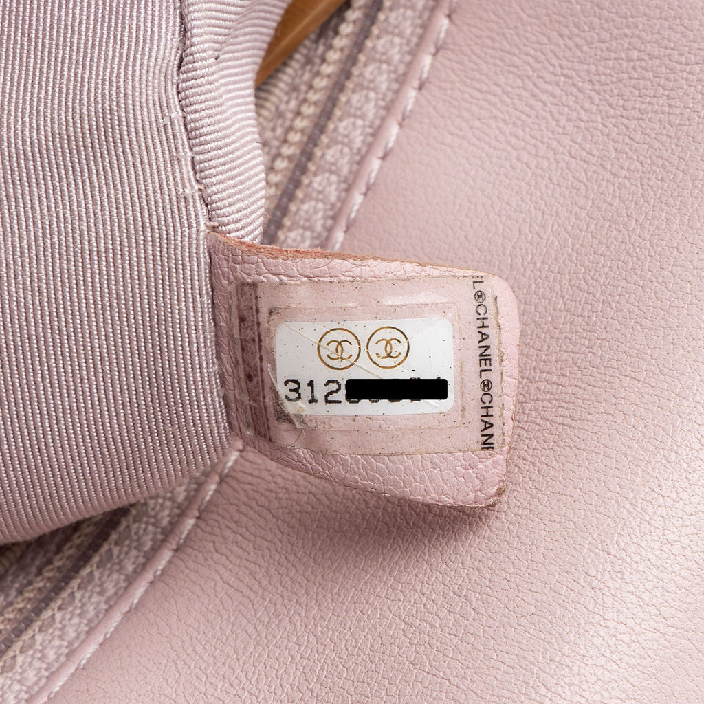 Chanel Lambskin 19 Medium Flap Shoulder Bag (SHF-YSbPqL)