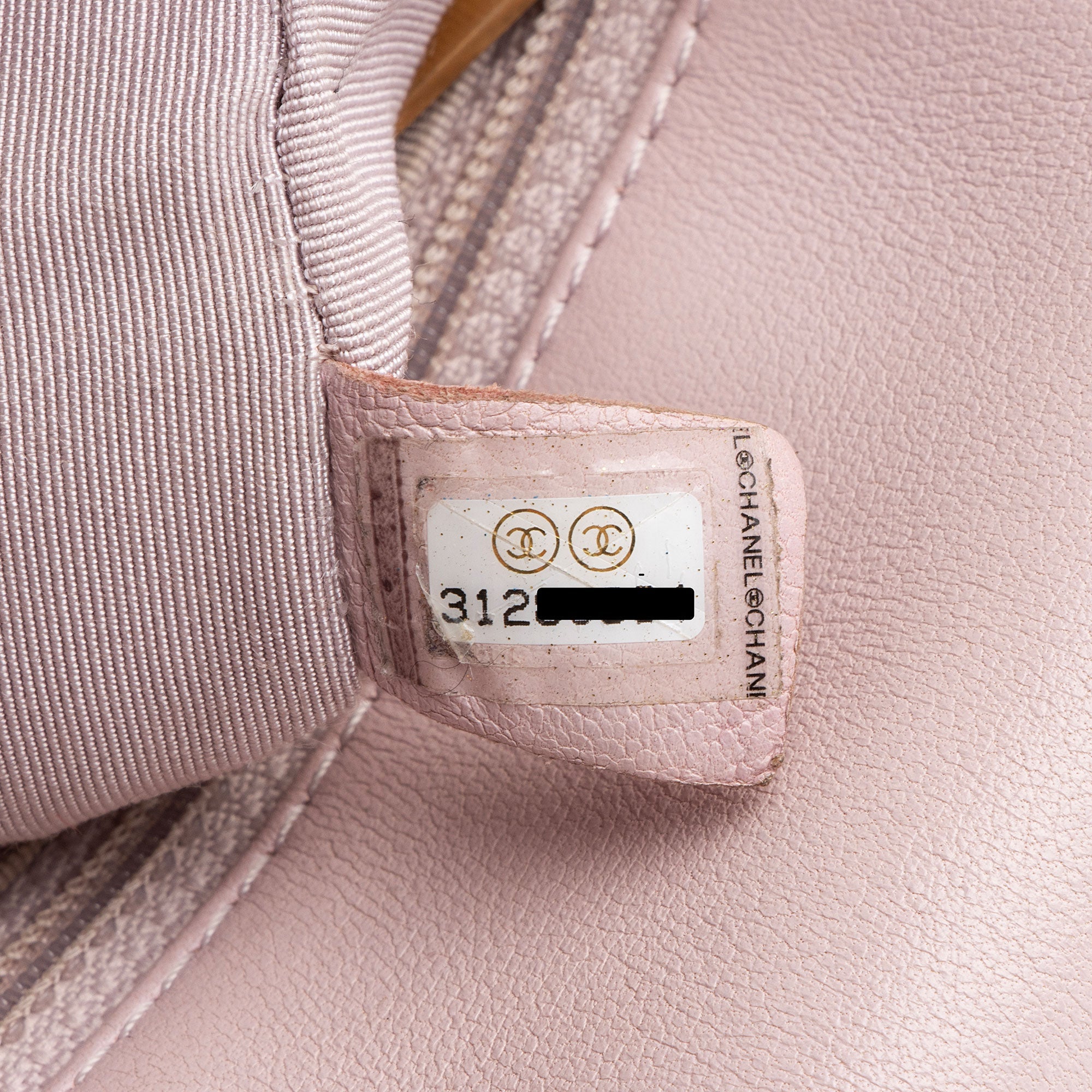 Chanel Lambskin 19 Medium Flap Shoulder Bag (SHF-YSbPqL)